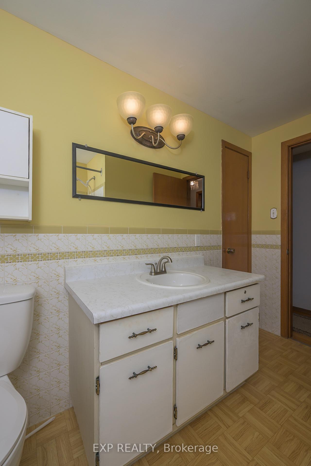 Photo 16 of 289 Fairhaven Circle, London, East O — HOMEH