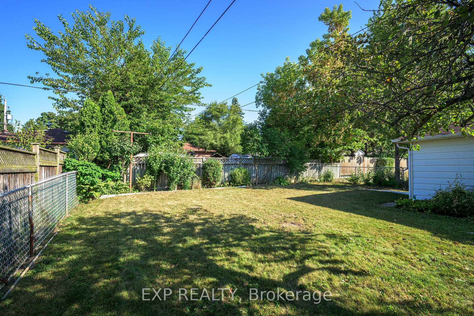 Photo 29 of 289 Fairhaven Circle, London, East O — HOMEH