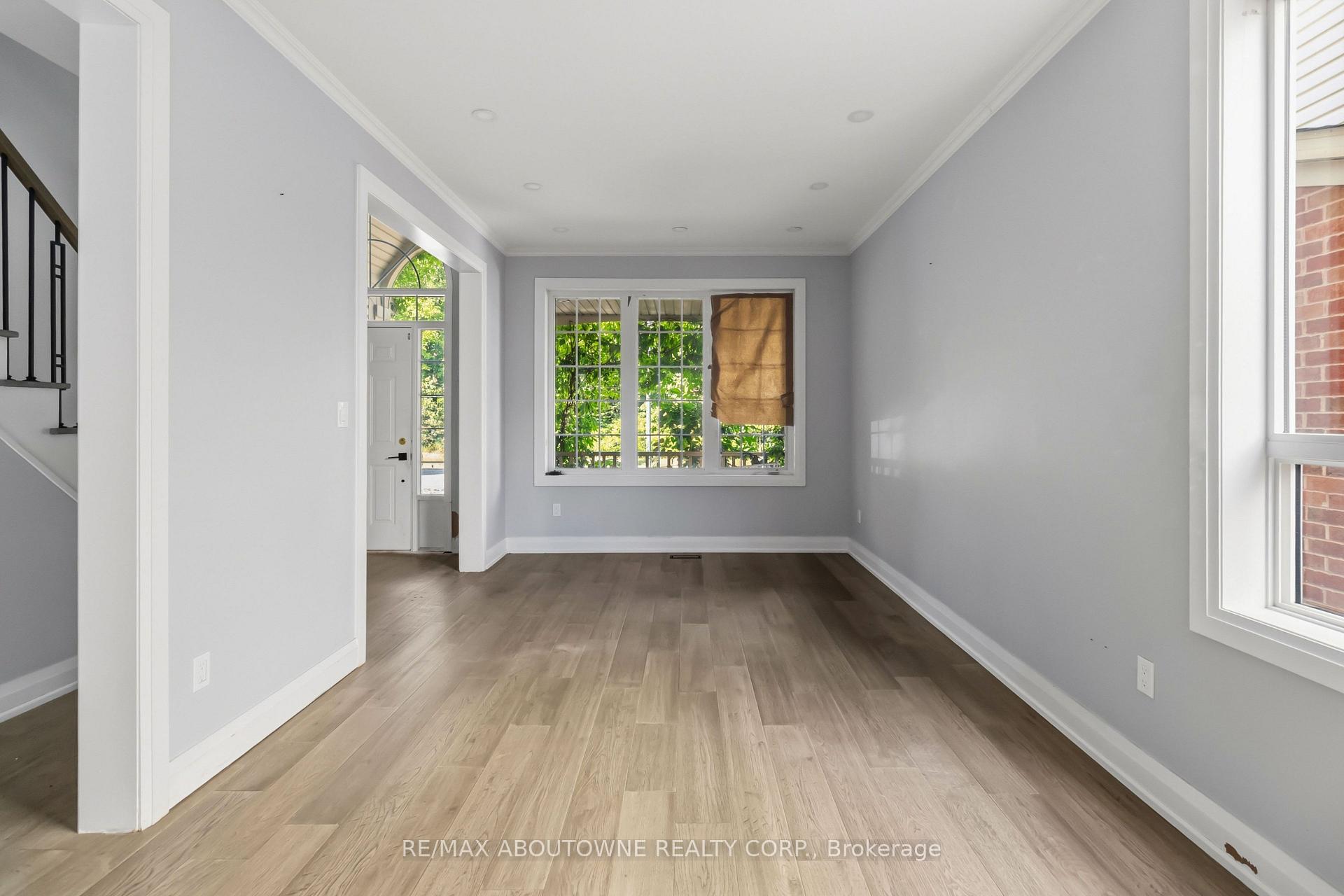 Photo 9 of 930 Lancaster Boulevard, Milton, Beaty — HOMEH
