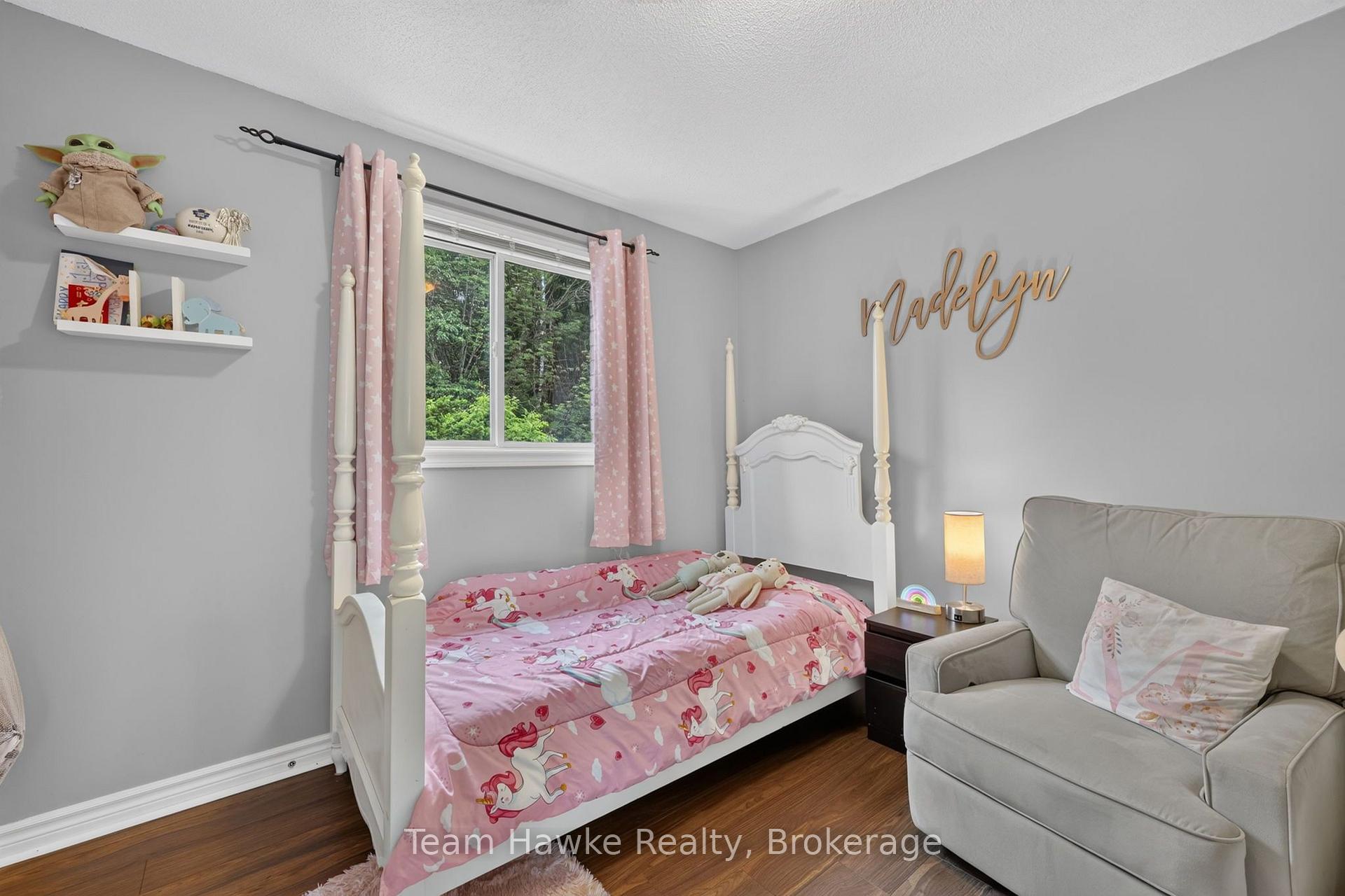 Photo 19 of 1085 Dina Crescent, Midland — HOMEH