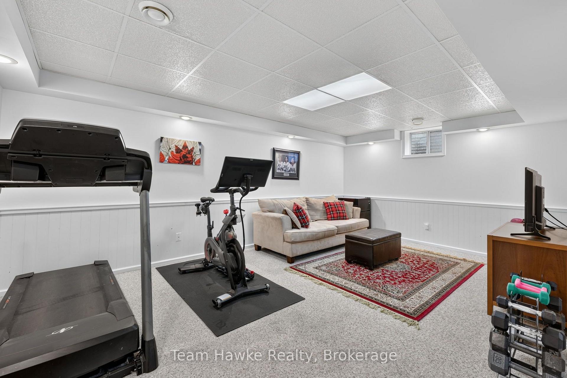 Photo 21 of 1085 Dina Crescent, Midland — HOMEH