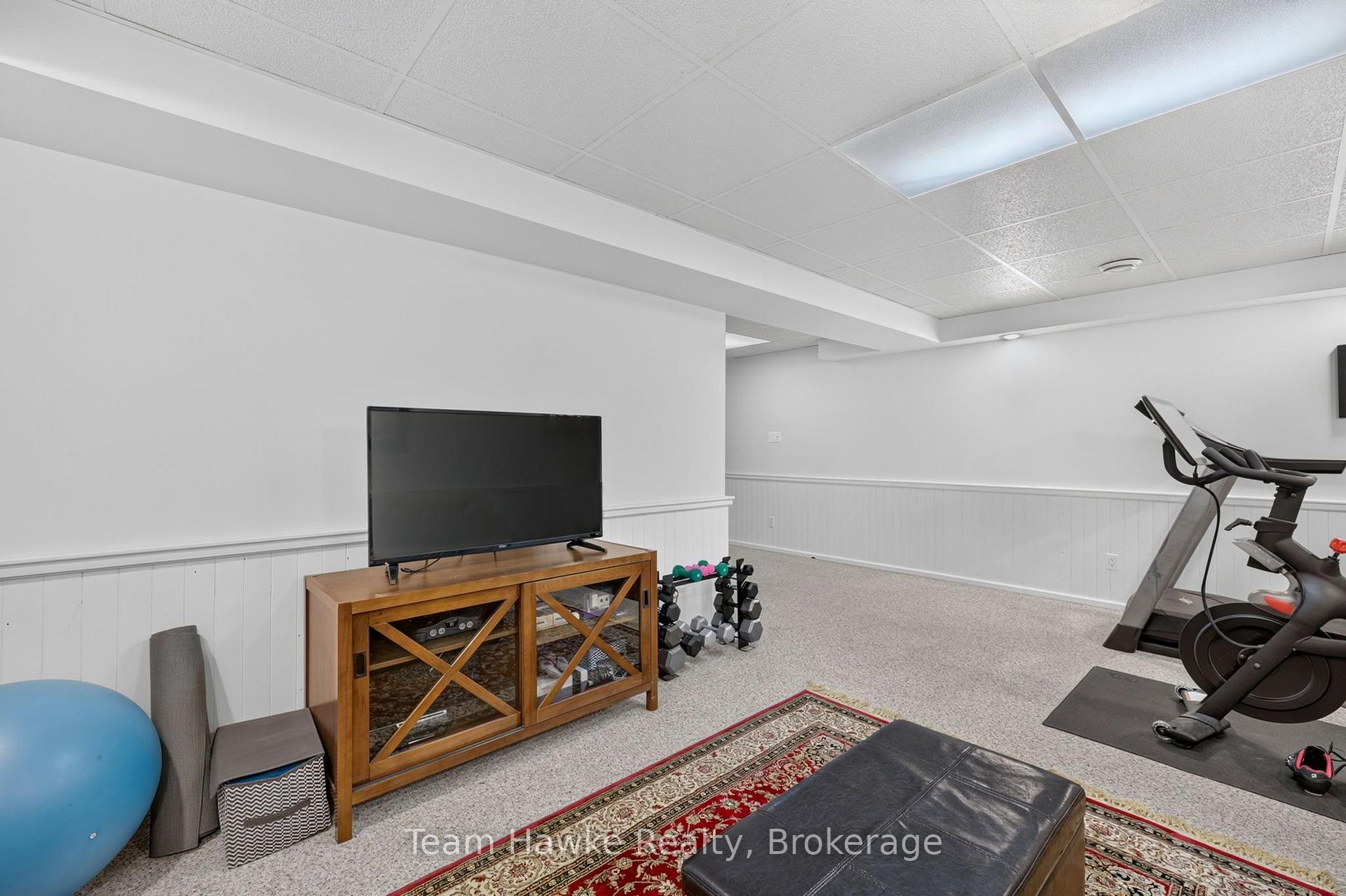 Photo 22 of 1085 Dina Crescent, Midland — HOMEH