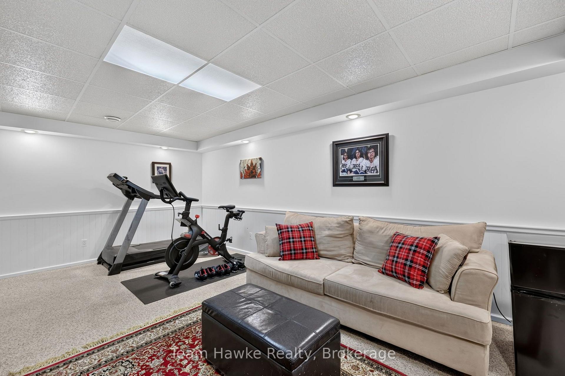 Photo 23 of 1085 Dina Crescent, Midland — HOMEH