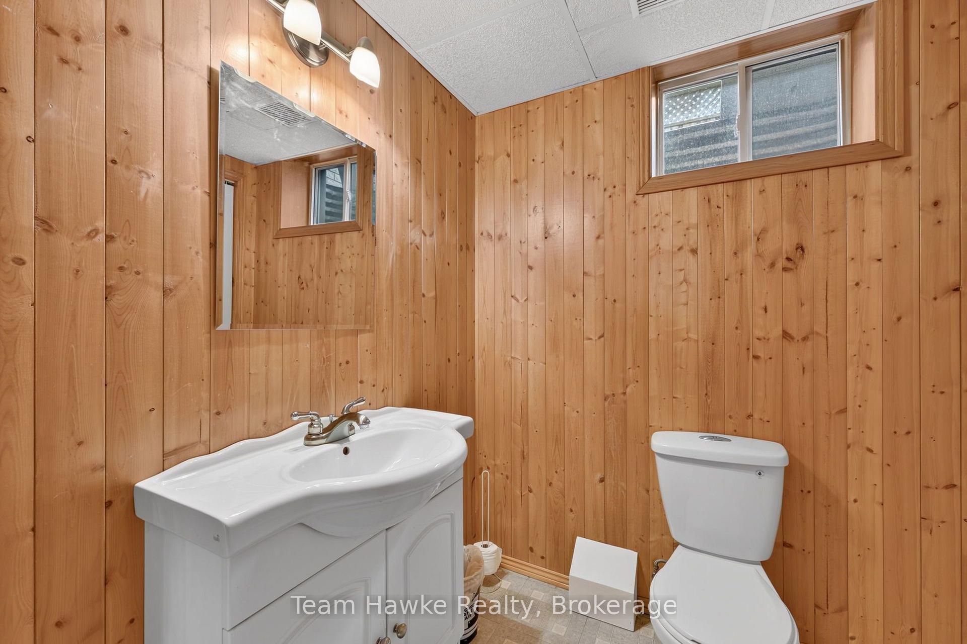 Photo 24 of 1085 Dina Crescent, Midland — HOMEH