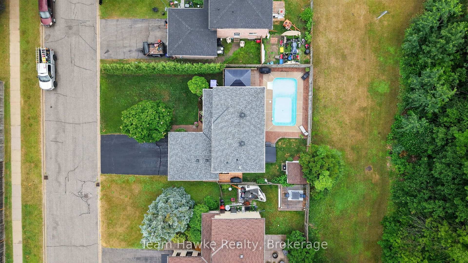 Photo 45 of 1085 Dina Crescent, Midland — HOMEH