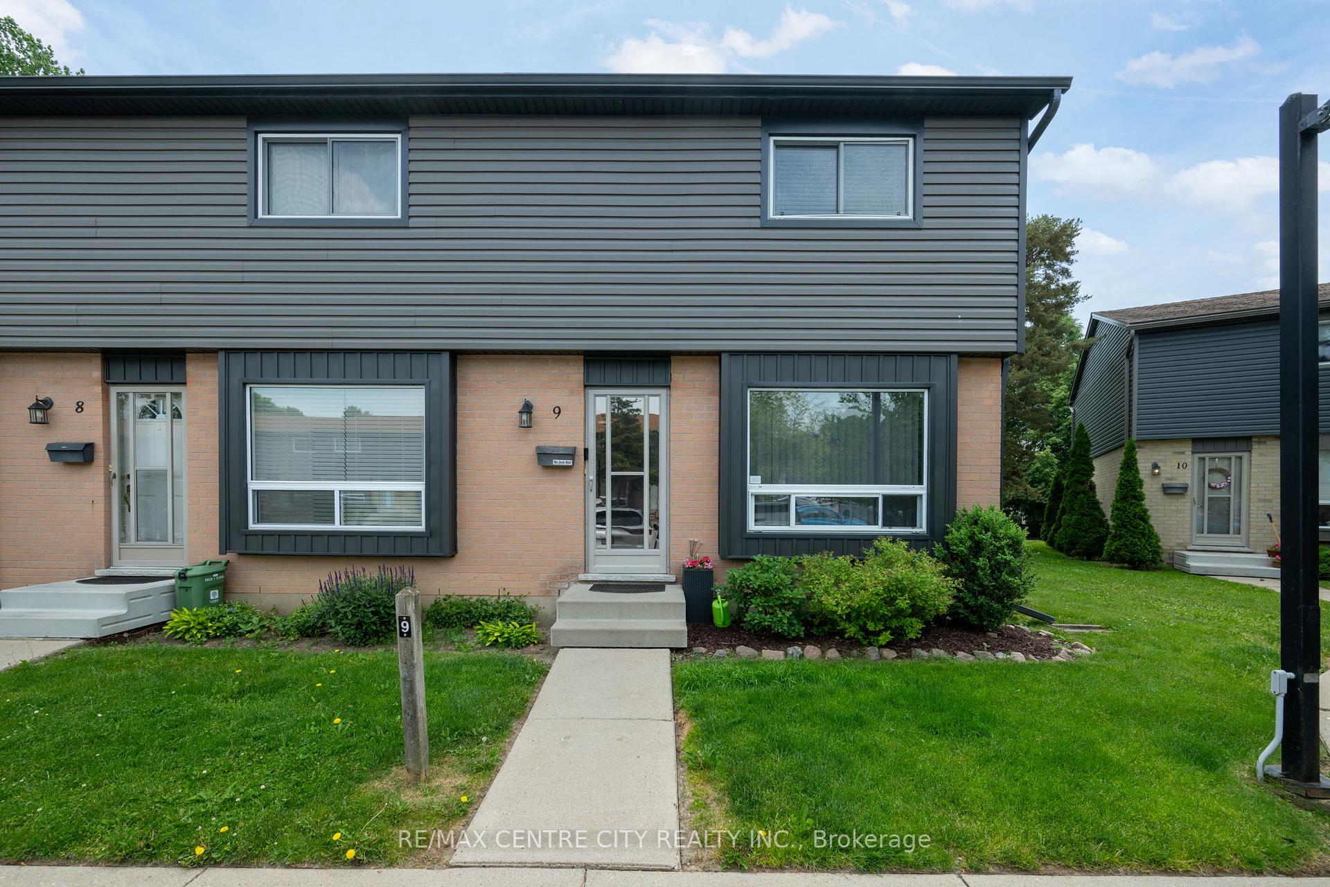 Photo 2 of Unit 9, 475 Sandringham Crescent, London, South R — HOMEH