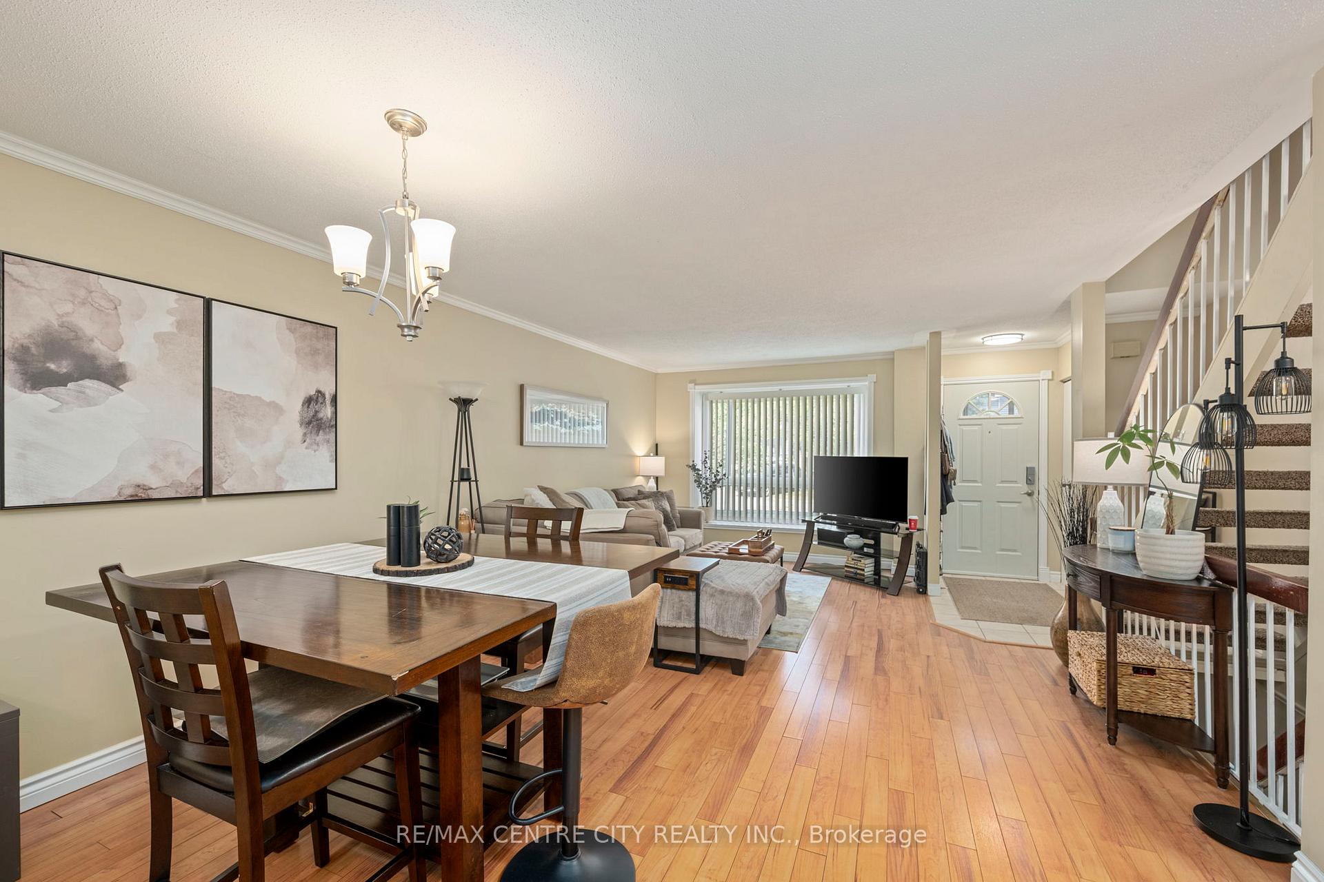 Photo 14 of Unit 9, 475 Sandringham Crescent, London, South R — HOMEH