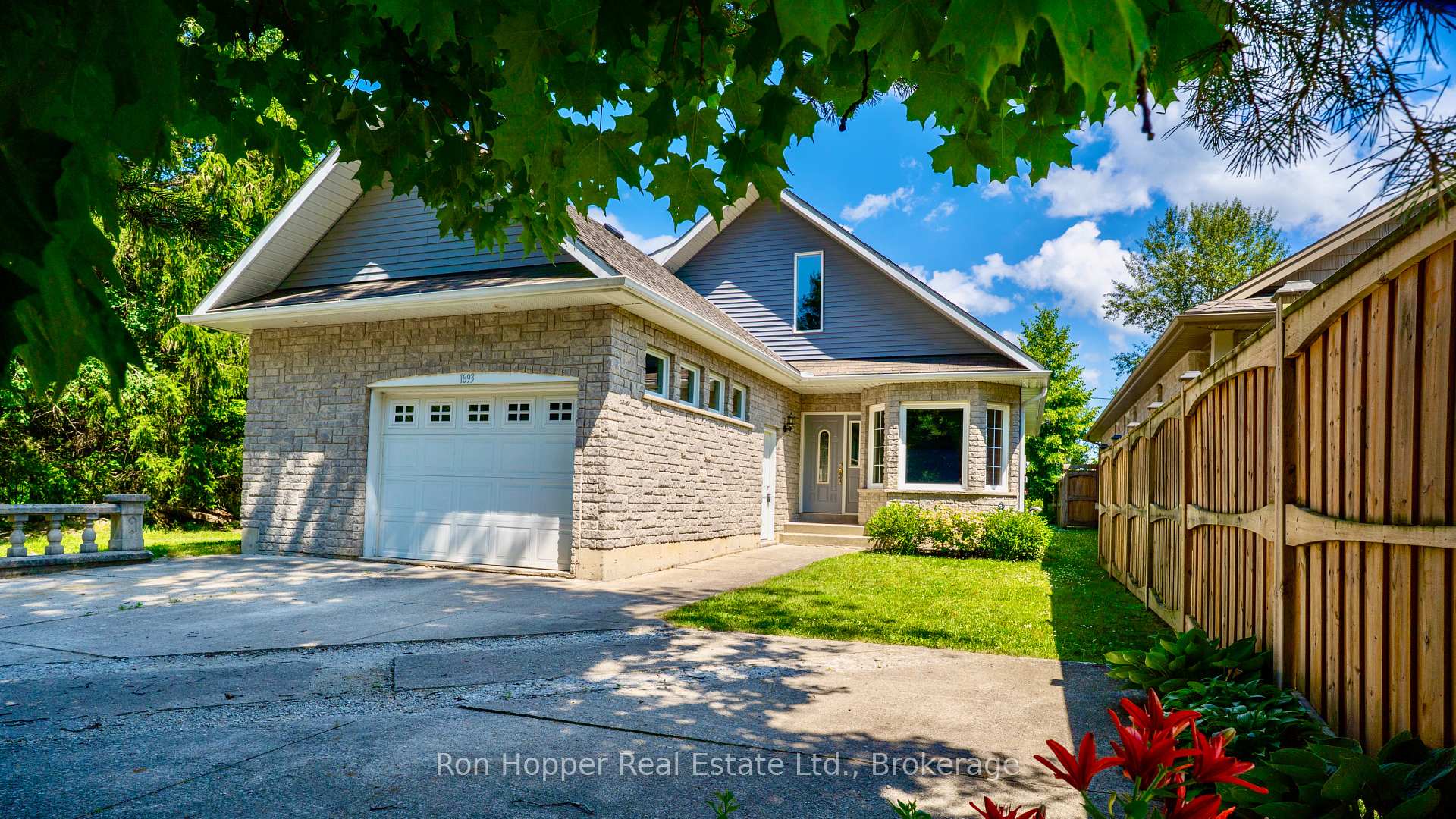 Photo of 1893 8th Avenue W