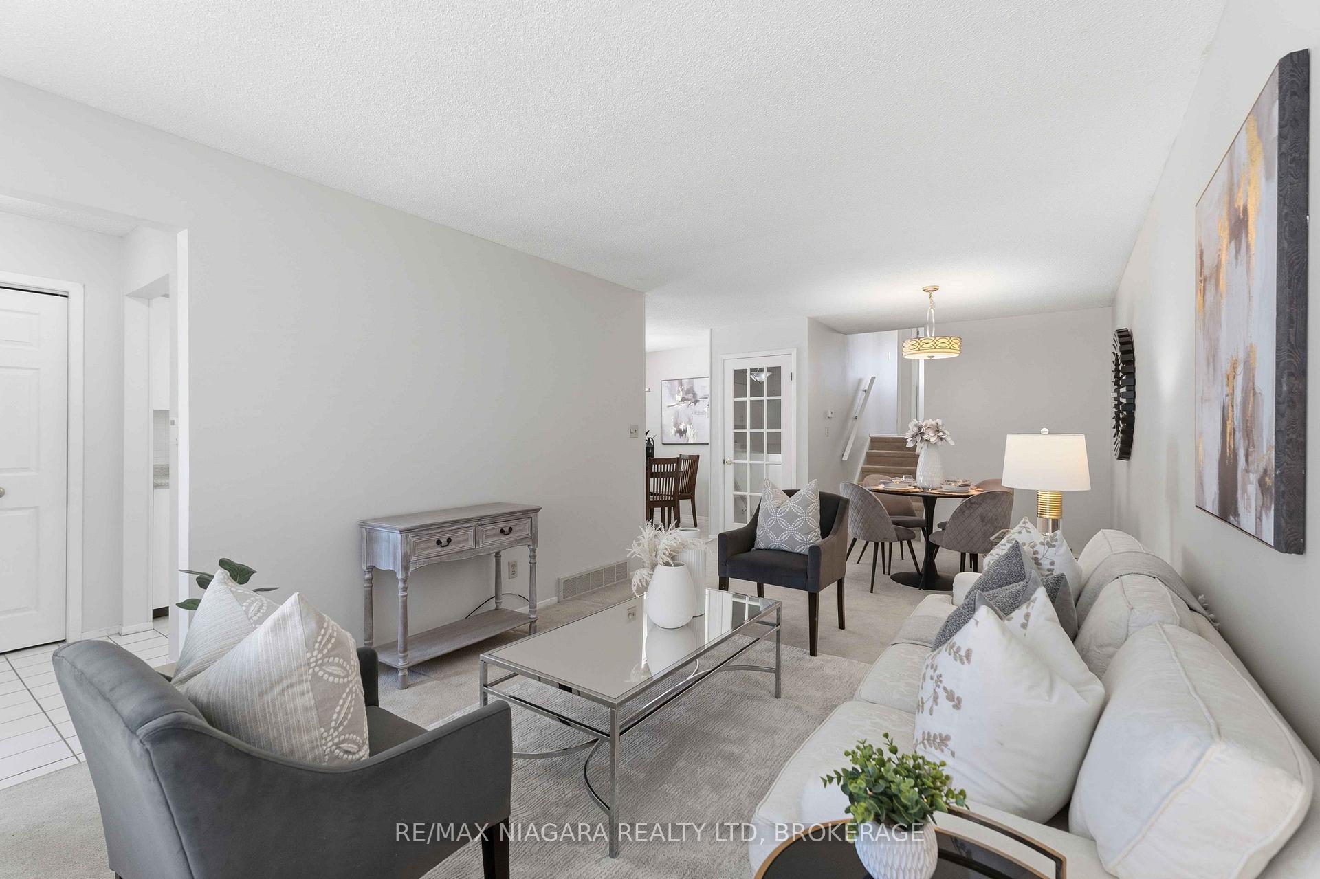 Photo 4 of 6156 Wildrose Crescent, Niagara Falls, Oldfield — HOMEH