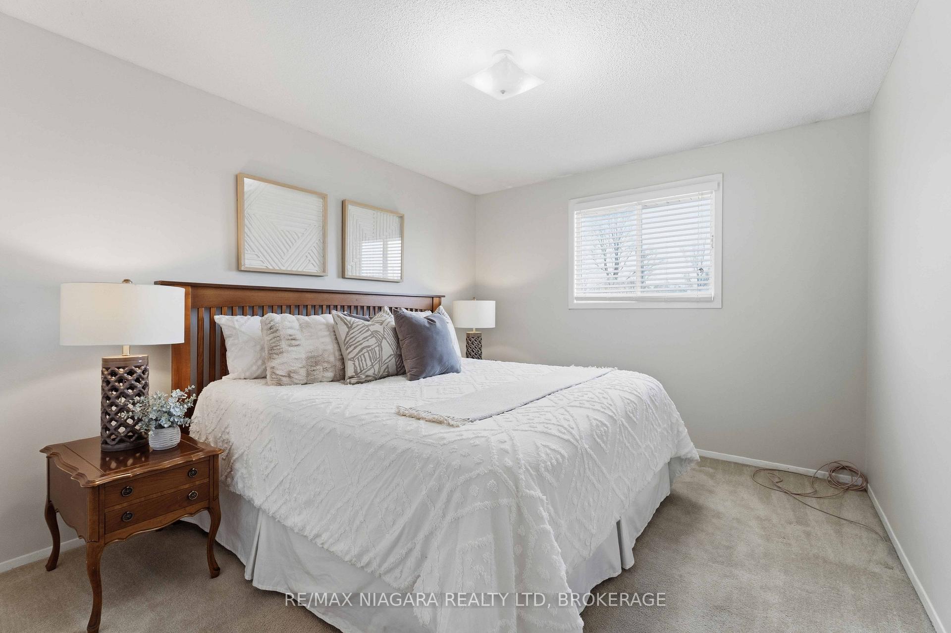 Photo 14 of 6156 Wildrose Crescent, Niagara Falls, Oldfield — HOMEH