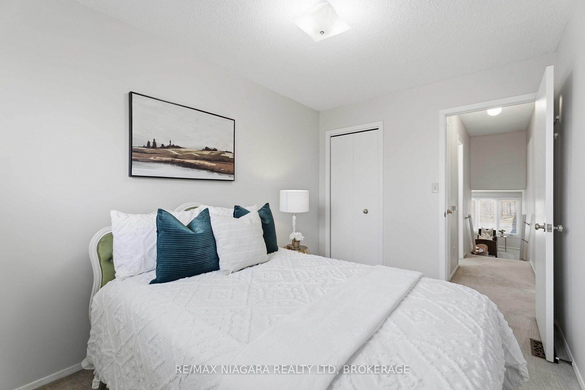 Photo 17 of 6156 Wildrose Crescent, Niagara Falls, Oldfield — HOMEH