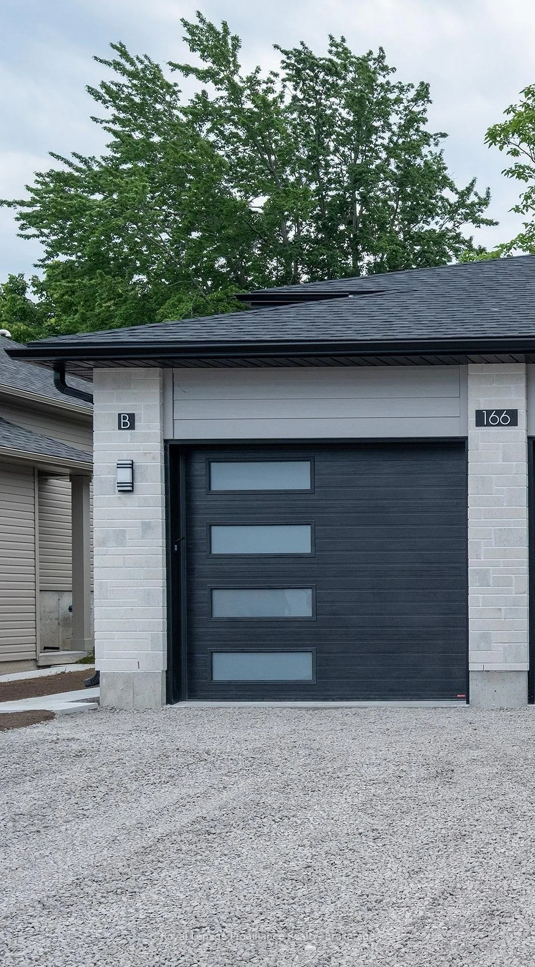 Photo 5 of Unit B, 166 Sienna Avenue, Belleville, Belleville Ward — HOMEH