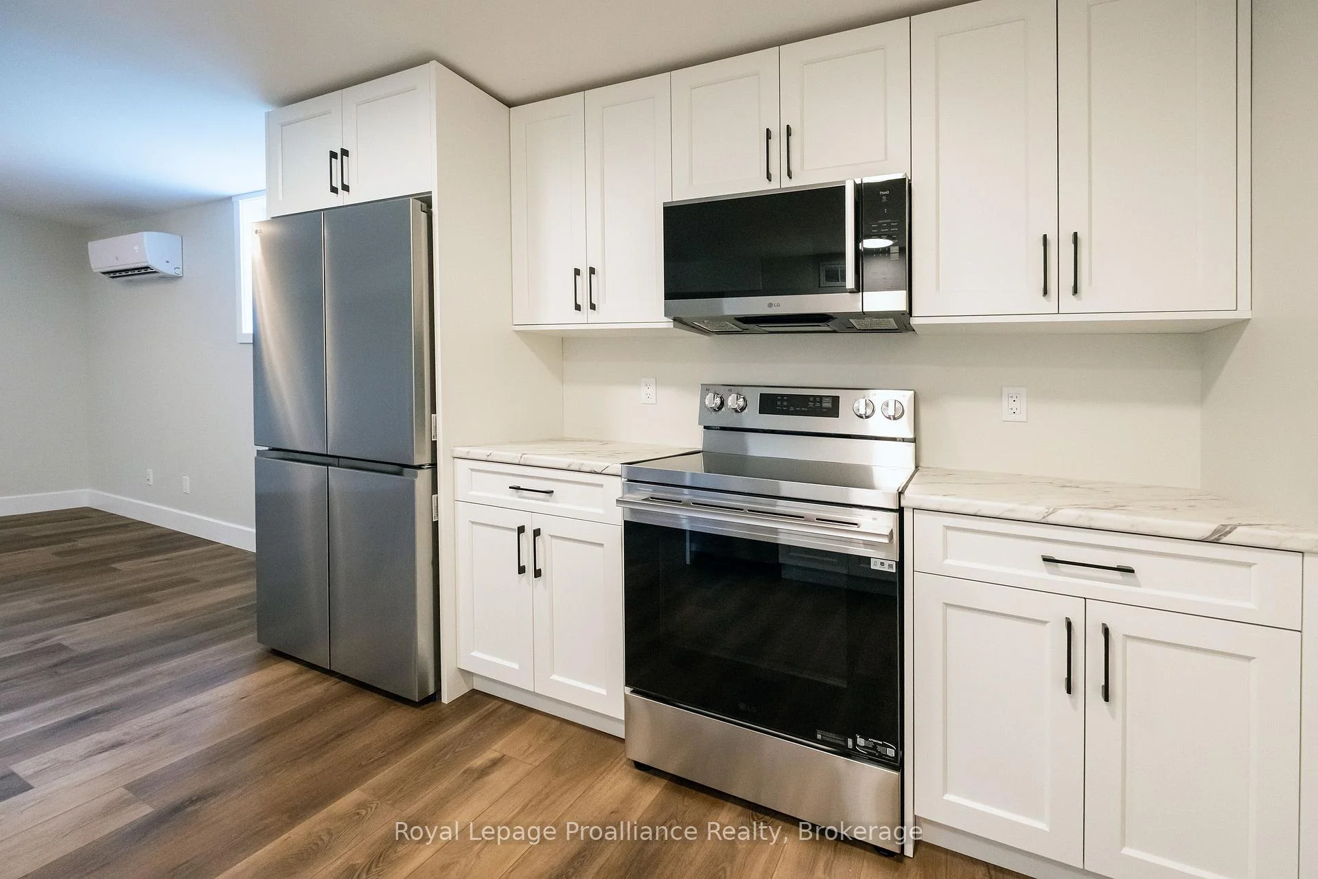 Photo 14 of Unit B, 166 Sienna Avenue, Belleville, Belleville Ward — HOMEH