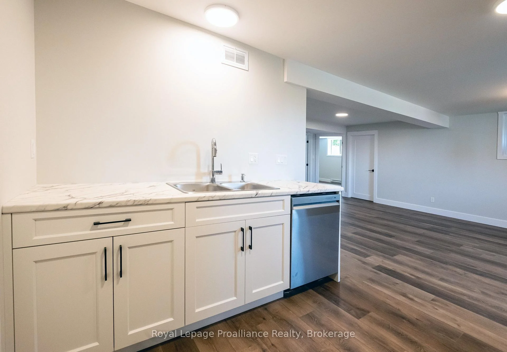 Photo 15 of Unit B, 166 Sienna Avenue, Belleville, Belleville Ward — HOMEH