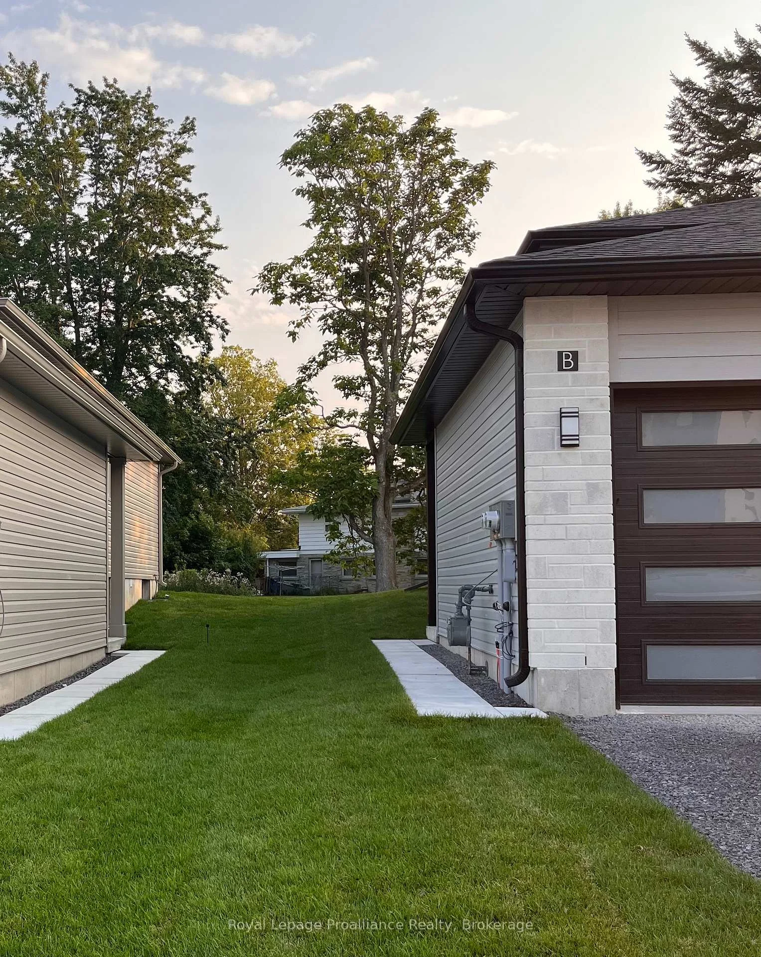 Photo 6 of Unit B, 166 Sienna Avenue, Belleville, Belleville Ward — HOMEH