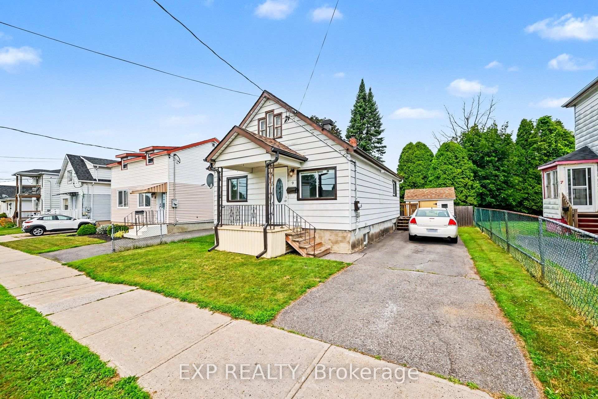 Photo 2 of 9 Eleventh Street W, Cornwall, Cornwall — HOMEH