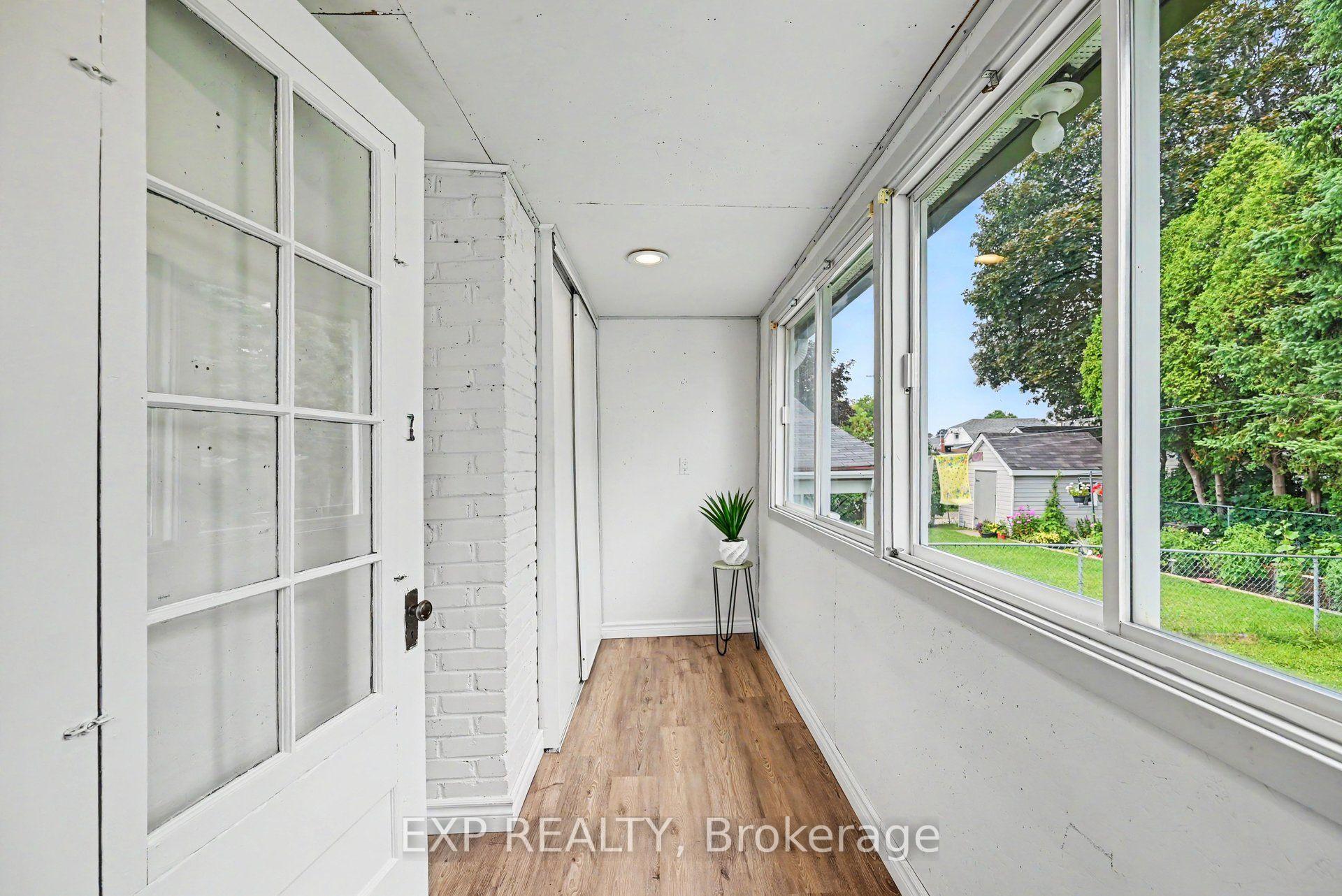 Photo 20 of 9 Eleventh Street W, Cornwall, Cornwall — HOMEH