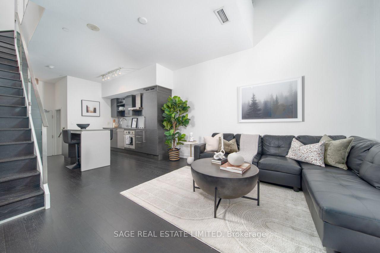 Photo of Unit 118, 1030 King Street W