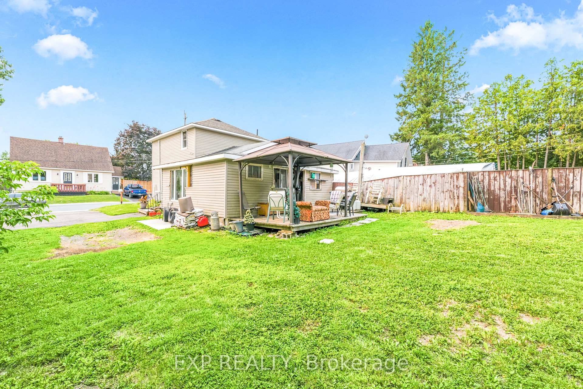 Photo 7 of 111 Macdonald Street, Arnprior, Arnprior — HOMEH