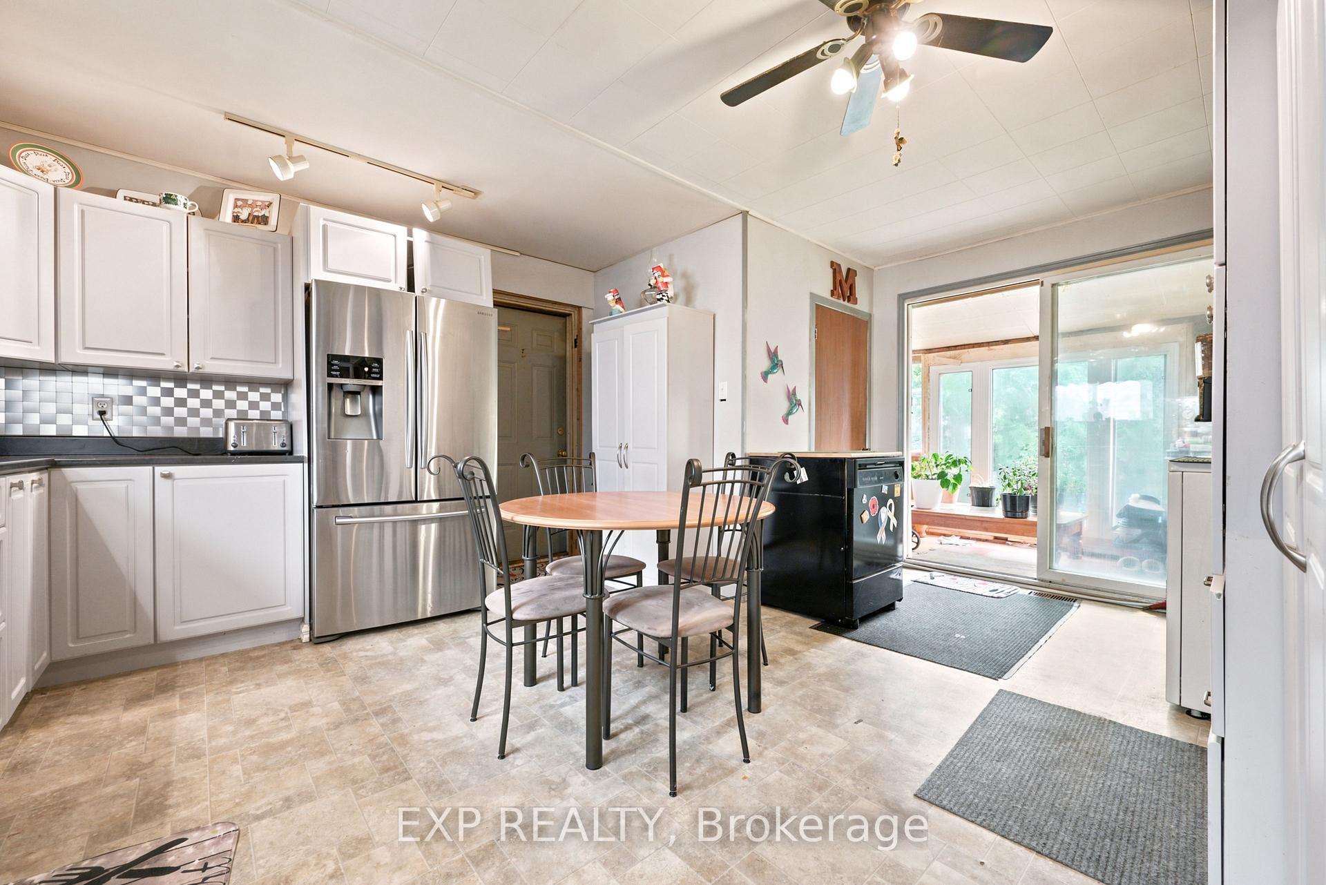 Photo 17 of 111 Macdonald Street, Arnprior, Arnprior — HOMEH