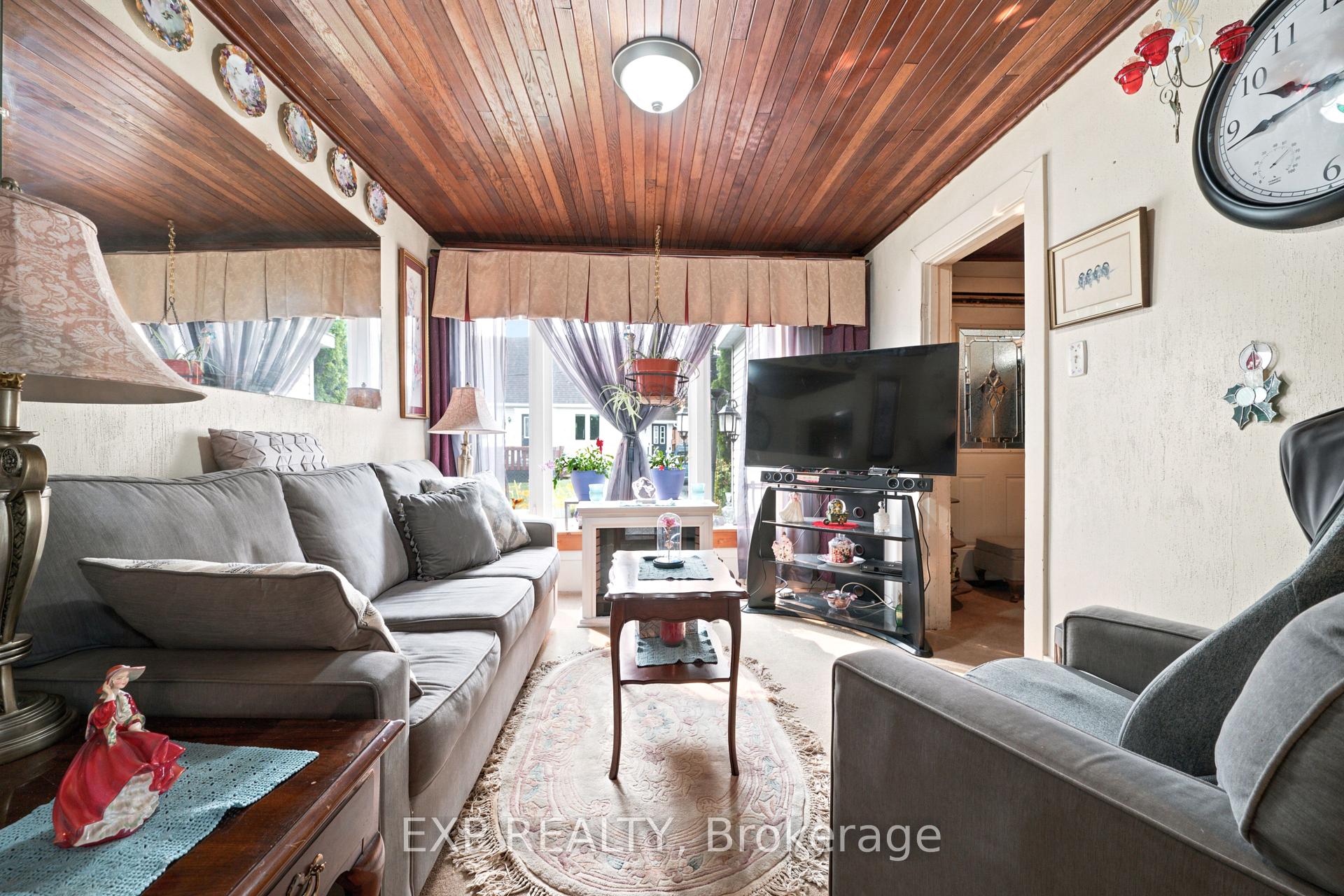 Photo 24 of 111 Macdonald Street, Arnprior, Arnprior — HOMEH