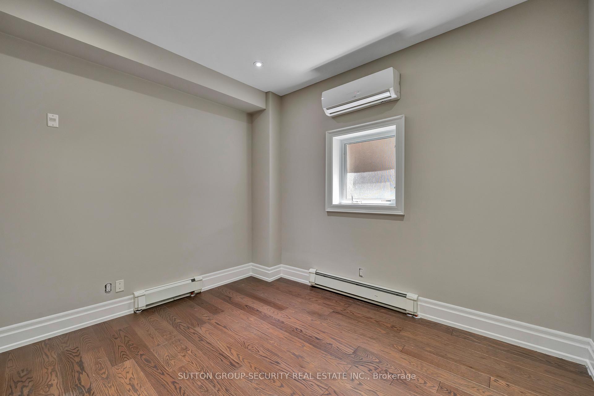 Photo 14 of Unit 3, 62 Lippincott Street, Toronto, Kensington-Chinatown — HOMEH