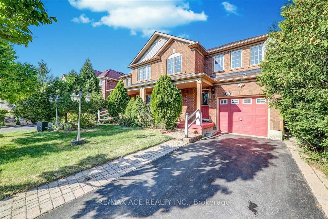 Photo 3 of 35 Pitchpine Drive, Scarborough, Rouge — HOMEH