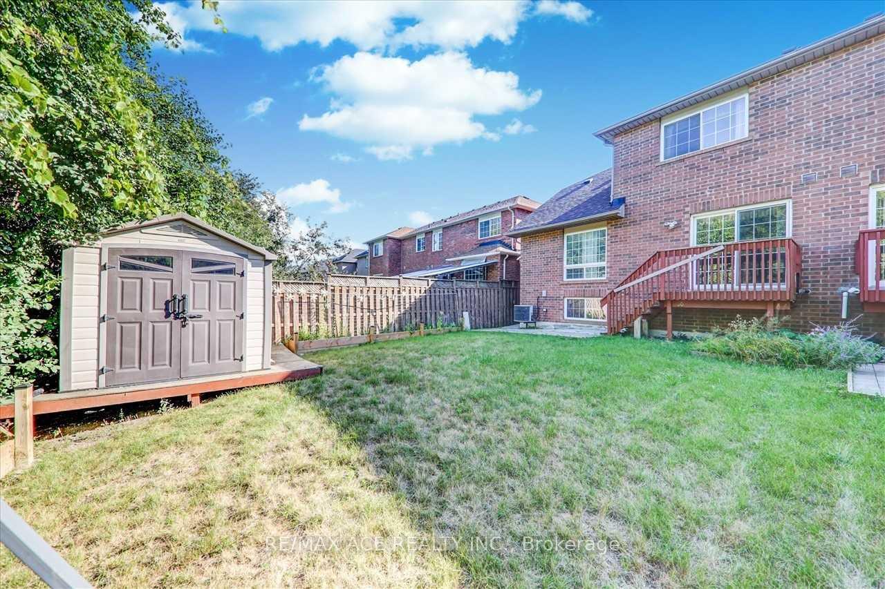 Photo 36 of 35 Pitchpine Drive, Scarborough, Rouge — HOMEH