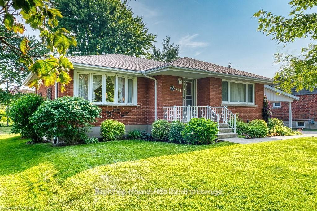 Photo 1 of 202 Easson Street, Stratford — HOMEH