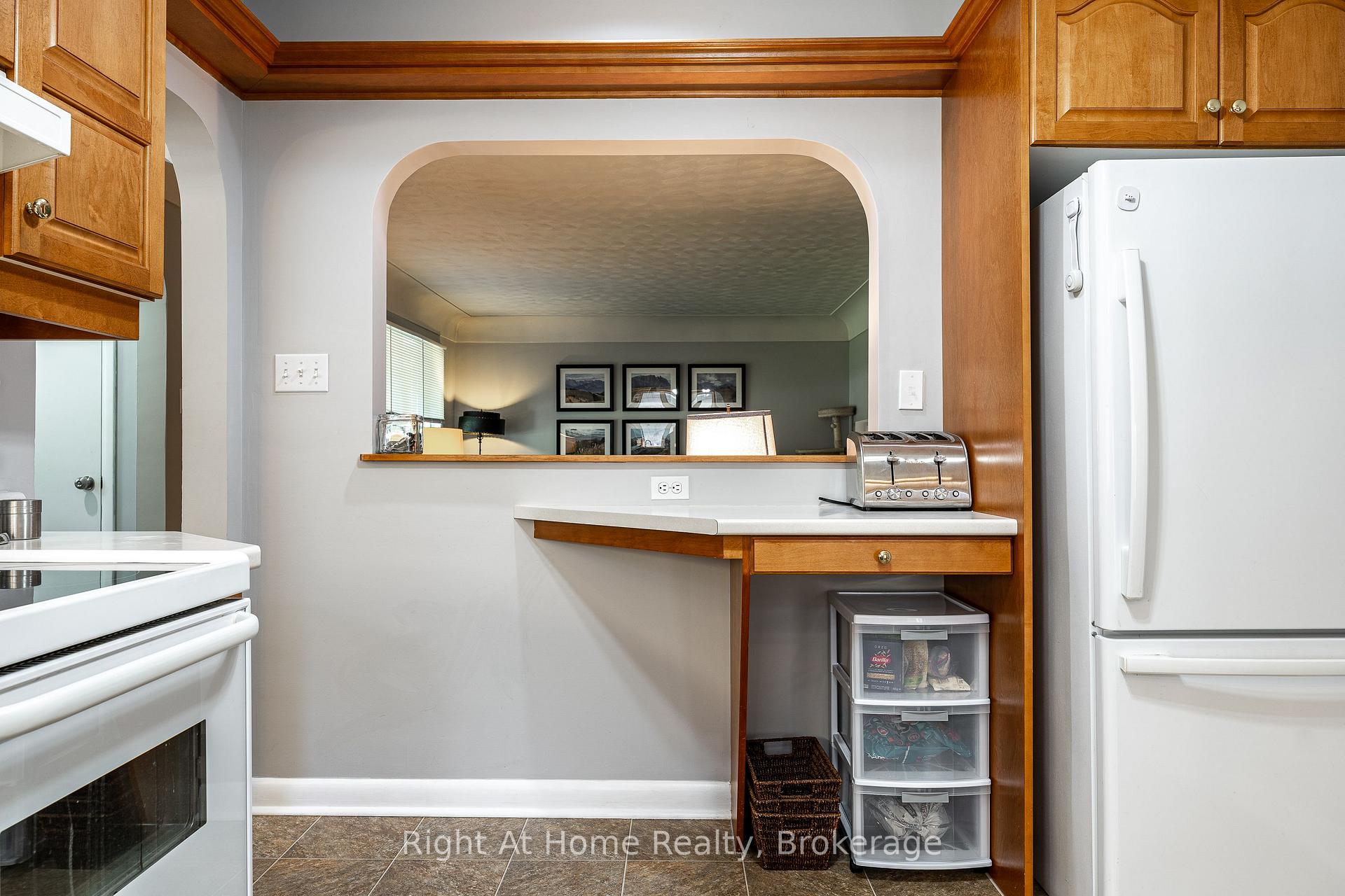 Photo 23 of 202 Easson Street, Stratford — HOMEH