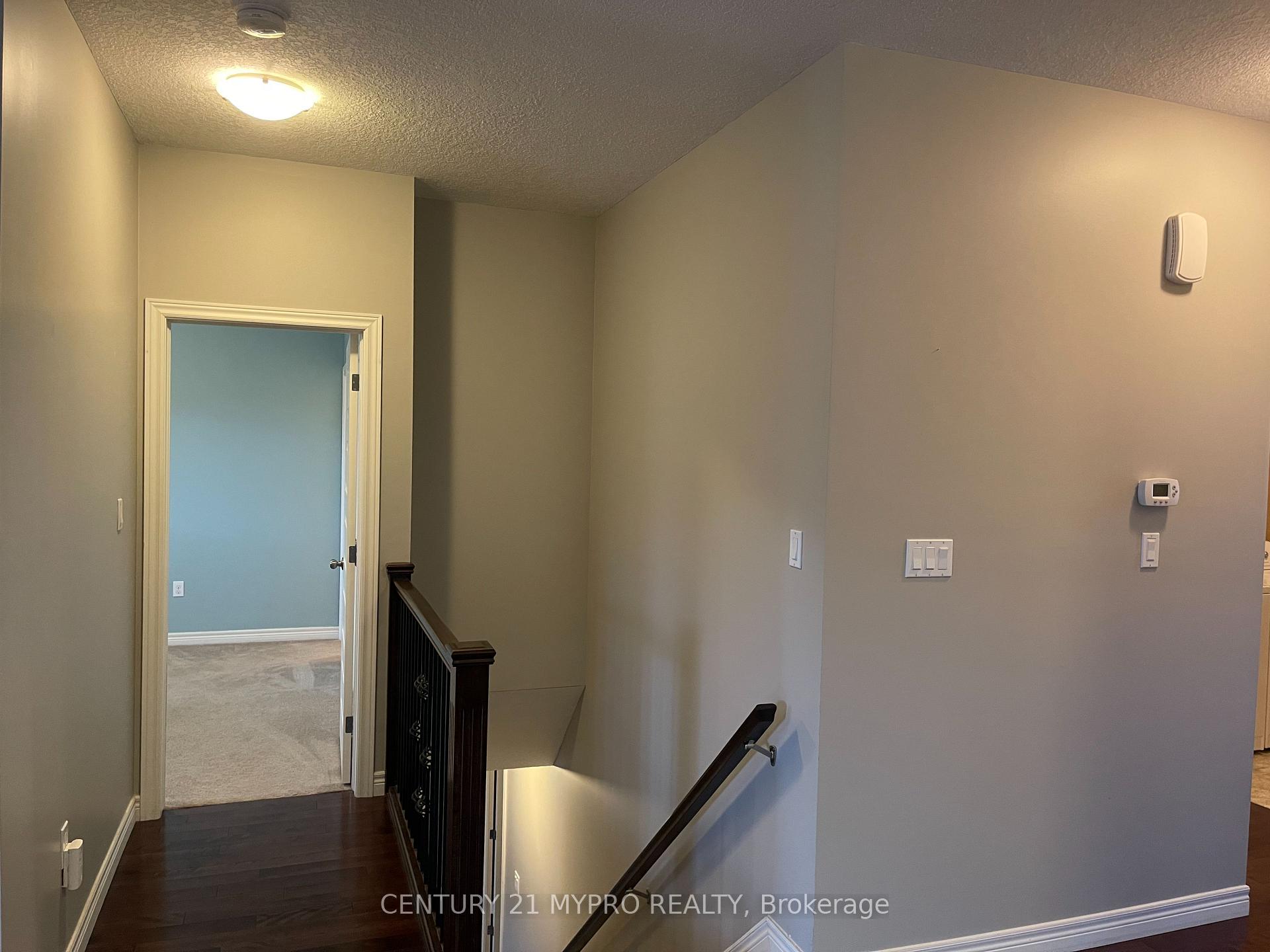 Photo 27 of 1005 Oakcrossing Gate, London, North M — HOMEH