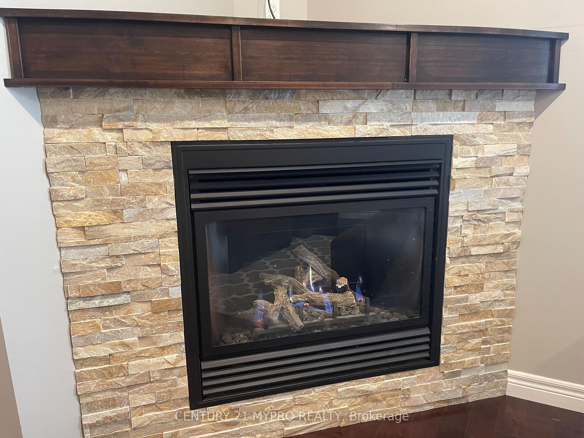 Photo 33 of 1005 Oakcrossing Gate, London, North M — HOMEH