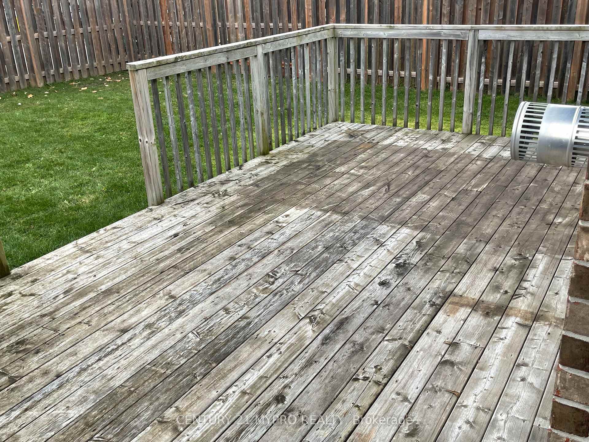 Photo 55 of 1005 Oakcrossing Gate, London, North M — HOMEH