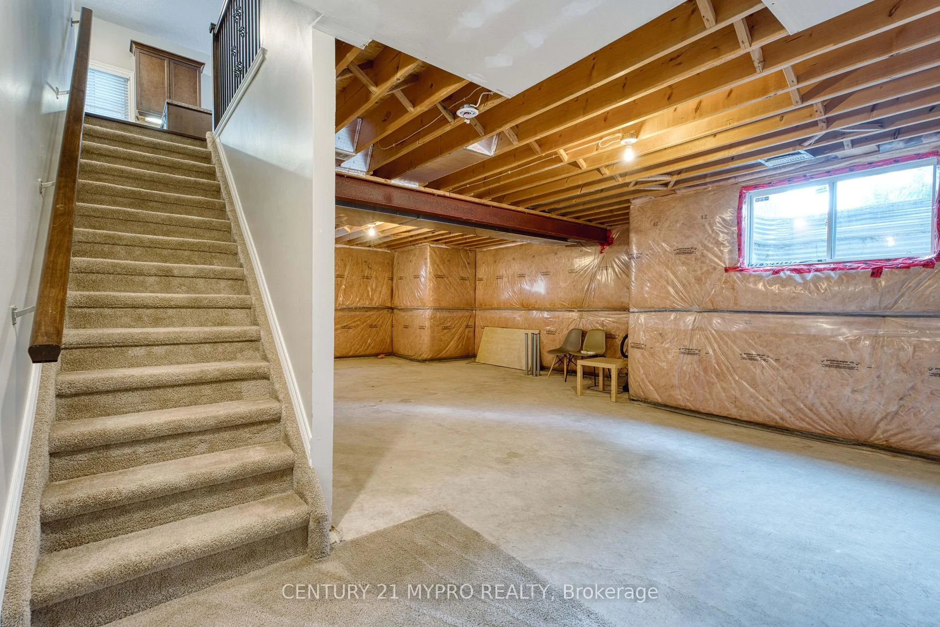Photo 54 of 1005 Oakcrossing Gate, London, North M — HOMEH