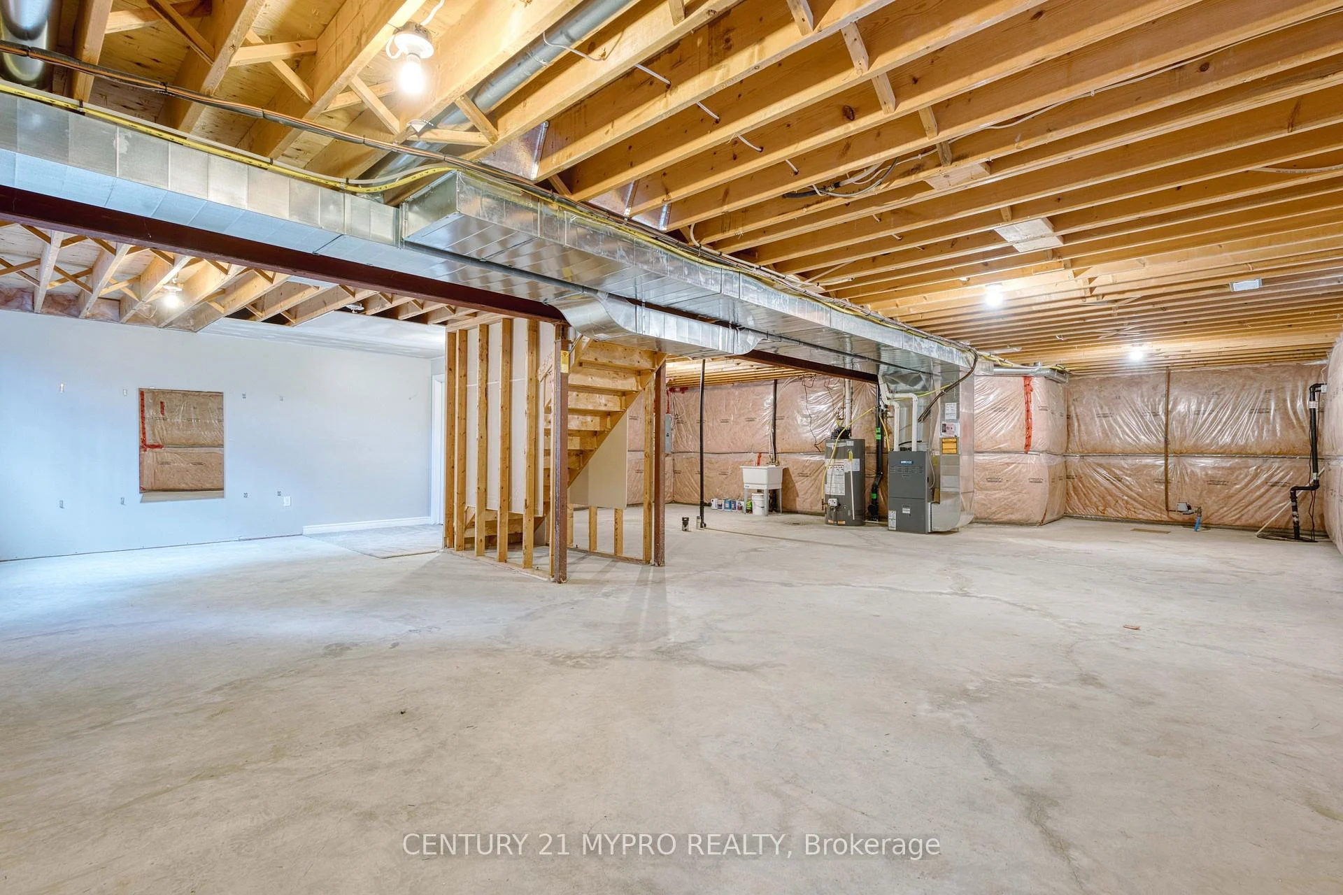 Photo 58 of 1005 Oakcrossing Gate, London, North M — HOMEH