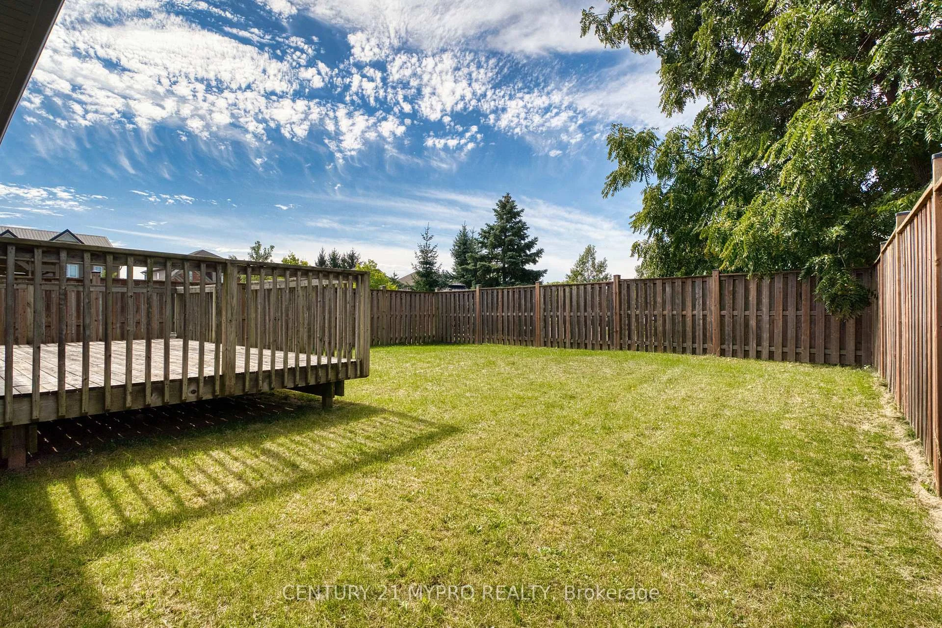 Photo 62 of 1005 Oakcrossing Gate, London, North M — HOMEH