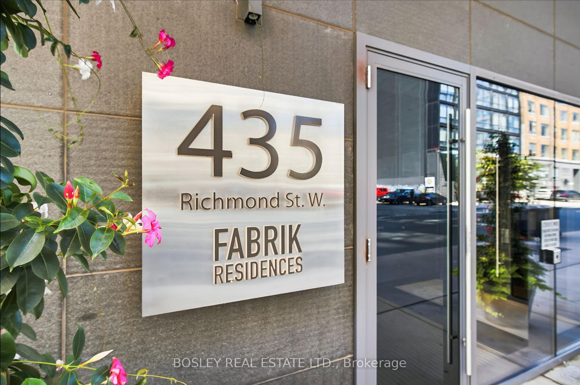 Front of Unit 205, 435 Richmond Street W