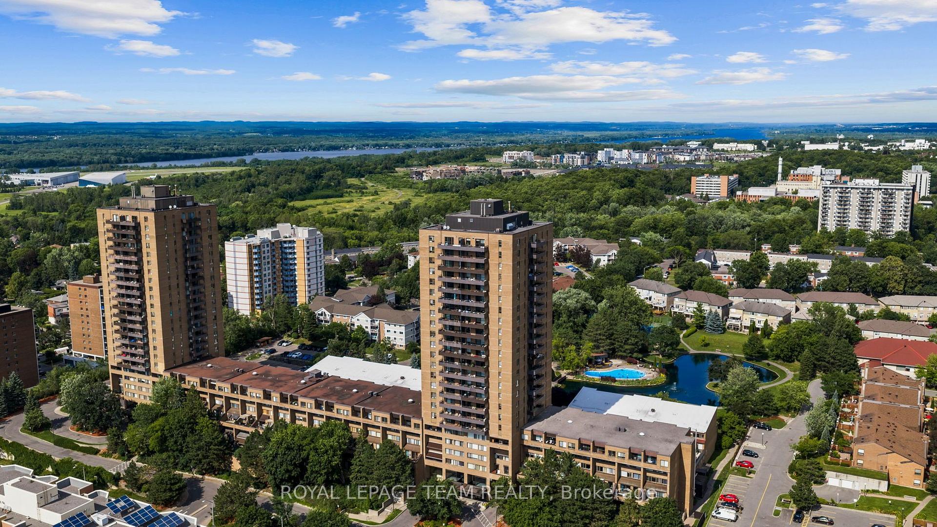 Photo 2 of Unit 912, 515 St Laurent Boulevard, Ottawa, Viscount Alexander Park — HOMEH