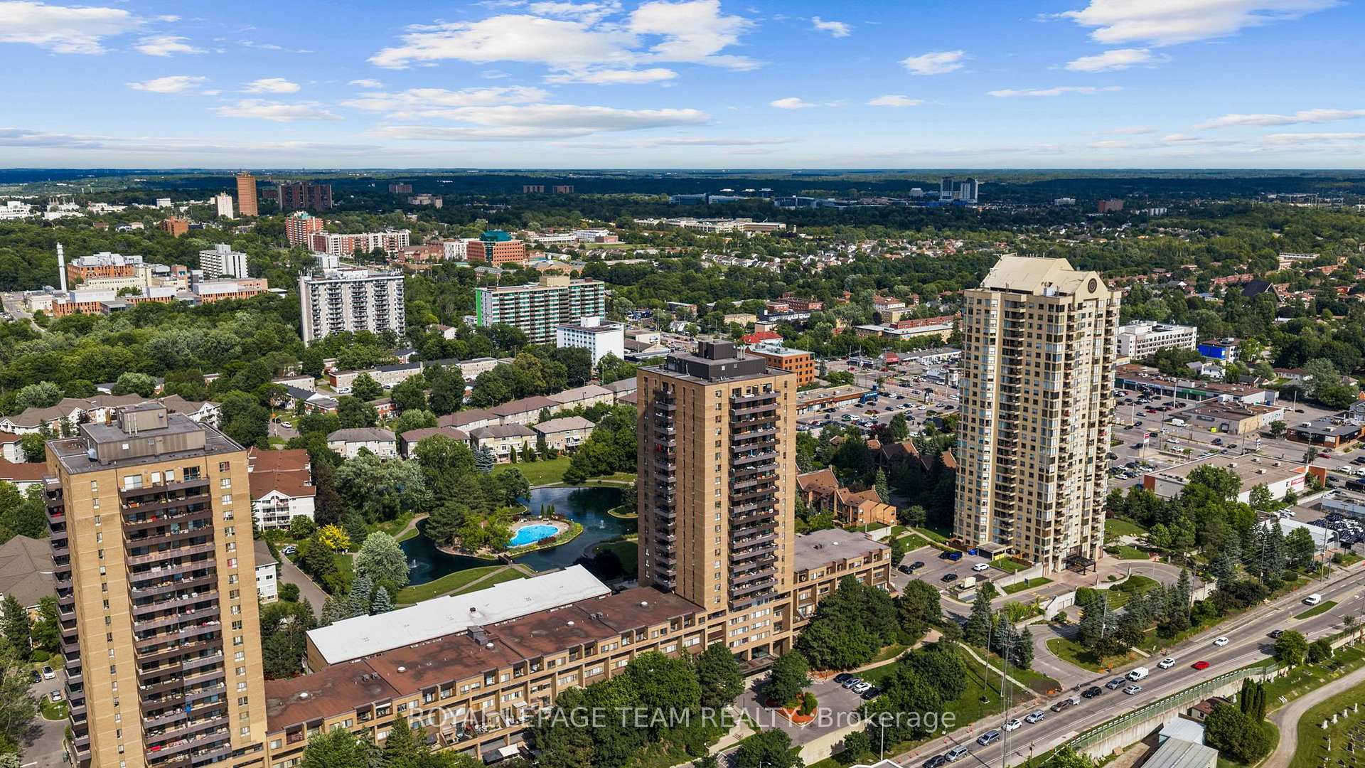 Photo 3 of Unit 912, 515 St Laurent Boulevard, Ottawa, Viscount Alexander Park — HOMEH