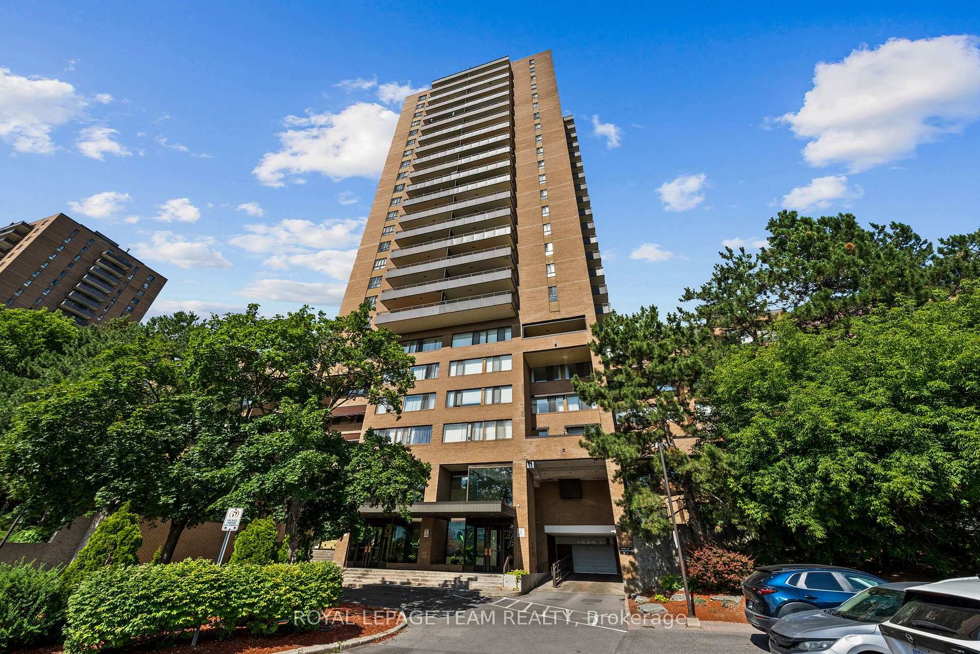 Photo 5 of Unit 912, 515 St Laurent Boulevard, Ottawa, Viscount Alexander Park — HOMEH