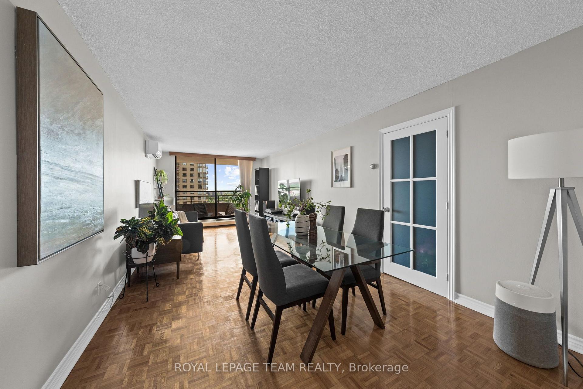Photo 16 of Unit 912, 515 St Laurent Boulevard, Ottawa, Viscount Alexander Park — HOMEH