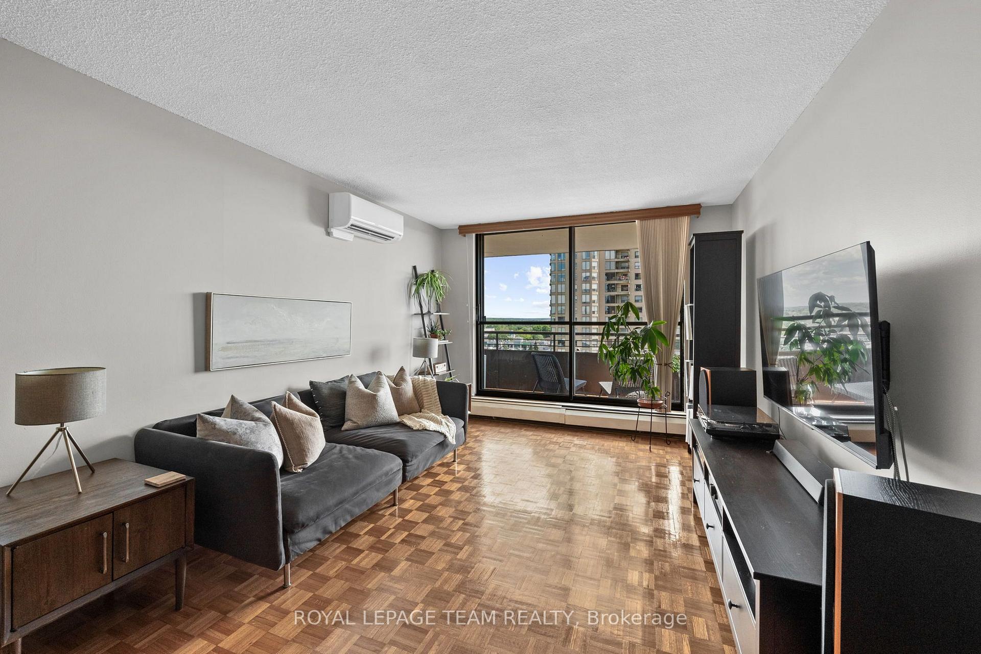 Photo 21 of Unit 912, 515 St Laurent Boulevard, Ottawa, Viscount Alexander Park — HOMEH