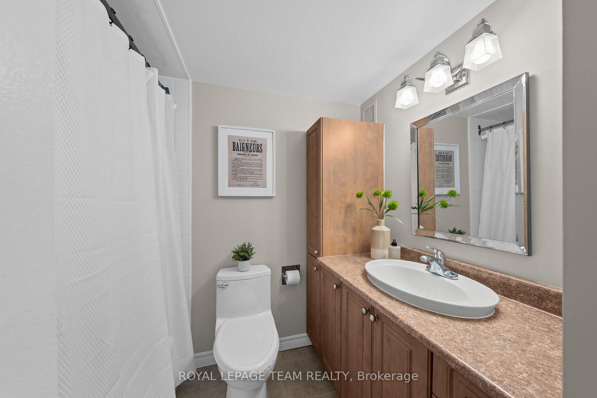 Photo 23 of Unit 912, 515 St Laurent Boulevard, Ottawa, Viscount Alexander Park — HOMEH