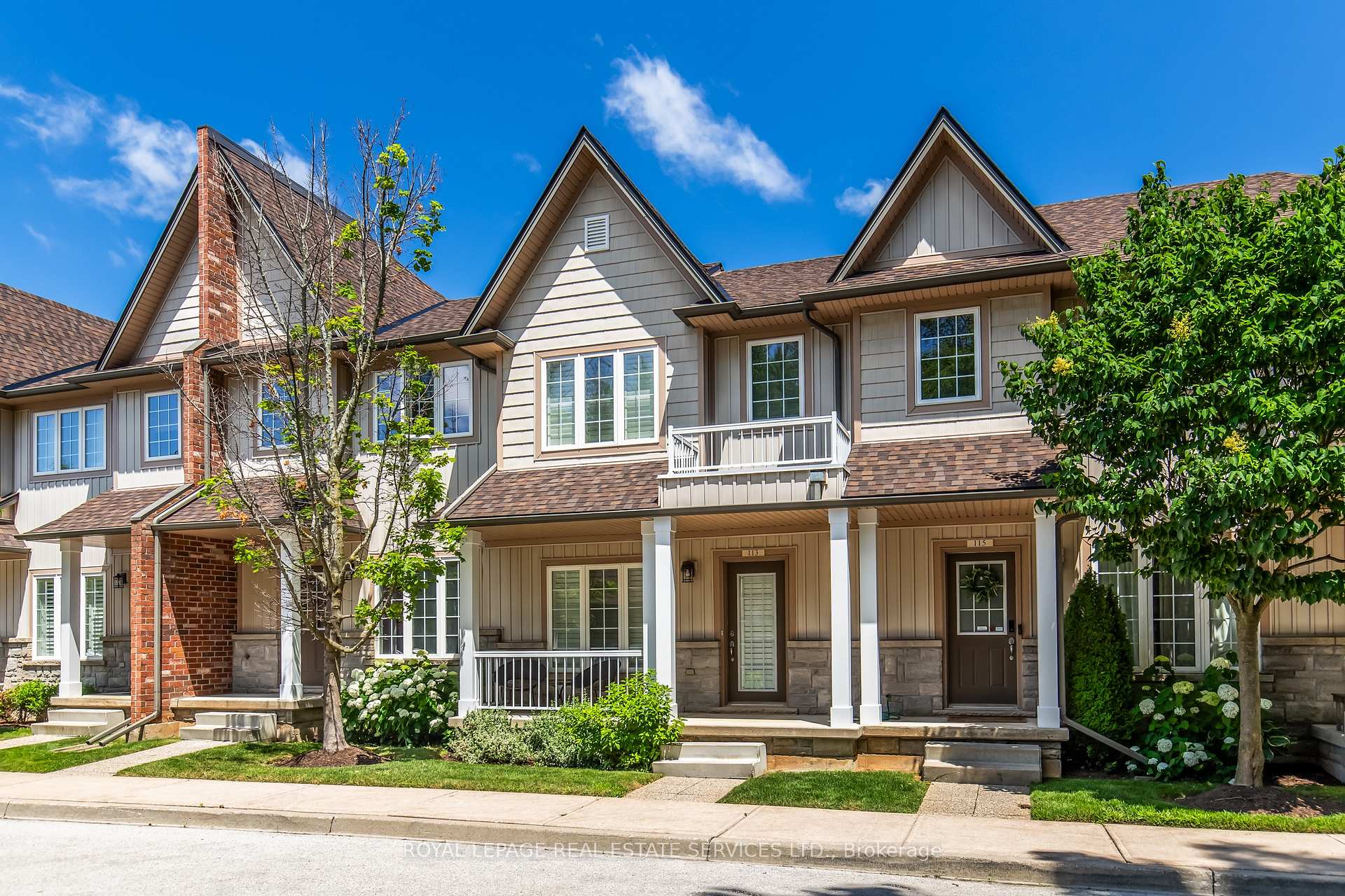 Photo 2 of 113 Liddycoat Lane, Hamilton, Ancaster — HOMEH