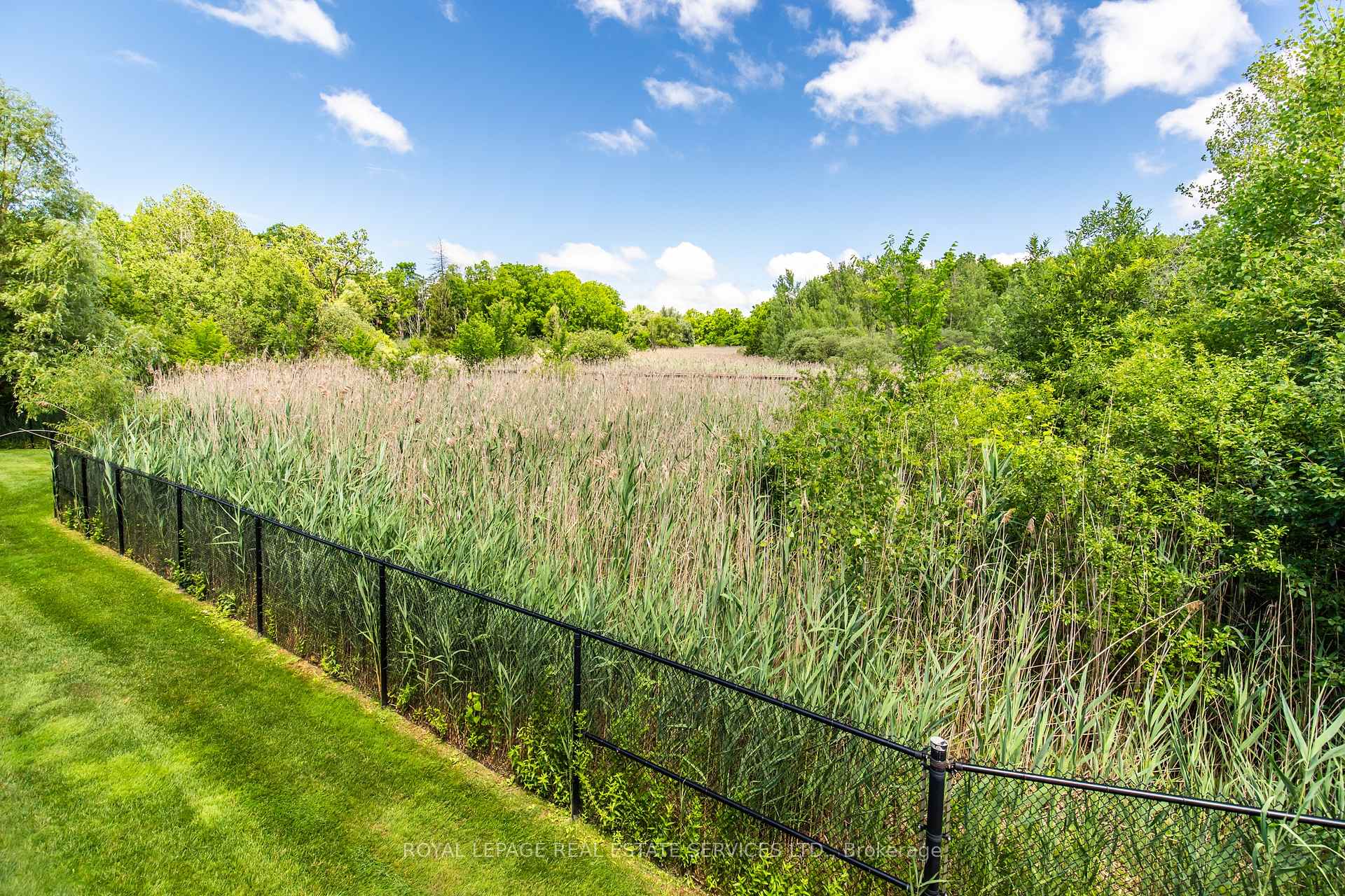 Photo 15 of 113 Liddycoat Lane, Hamilton, Ancaster — HOMEH