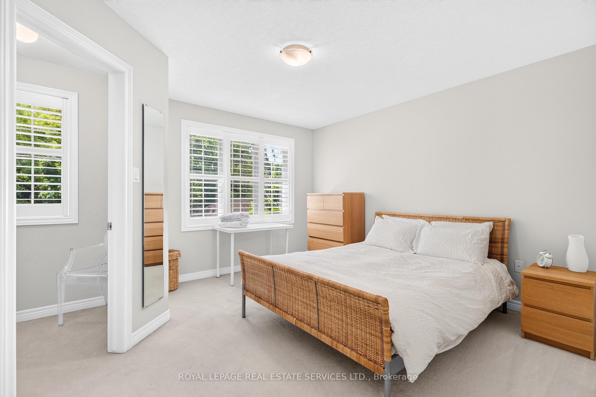 Photo 20 of 113 Liddycoat Lane, Hamilton, Ancaster — HOMEH