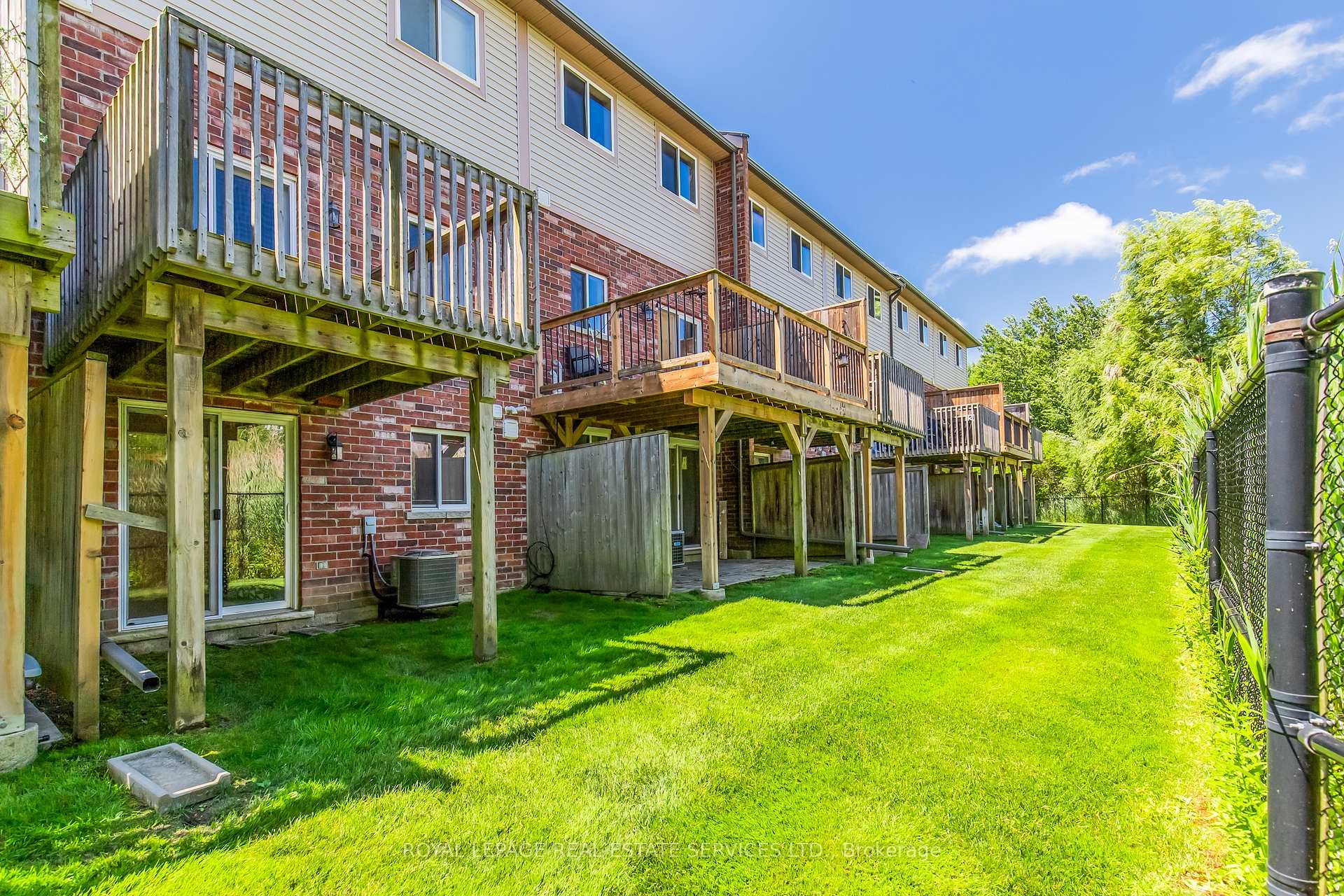 Photo 29 of 113 Liddycoat Lane, Hamilton, Ancaster — HOMEH