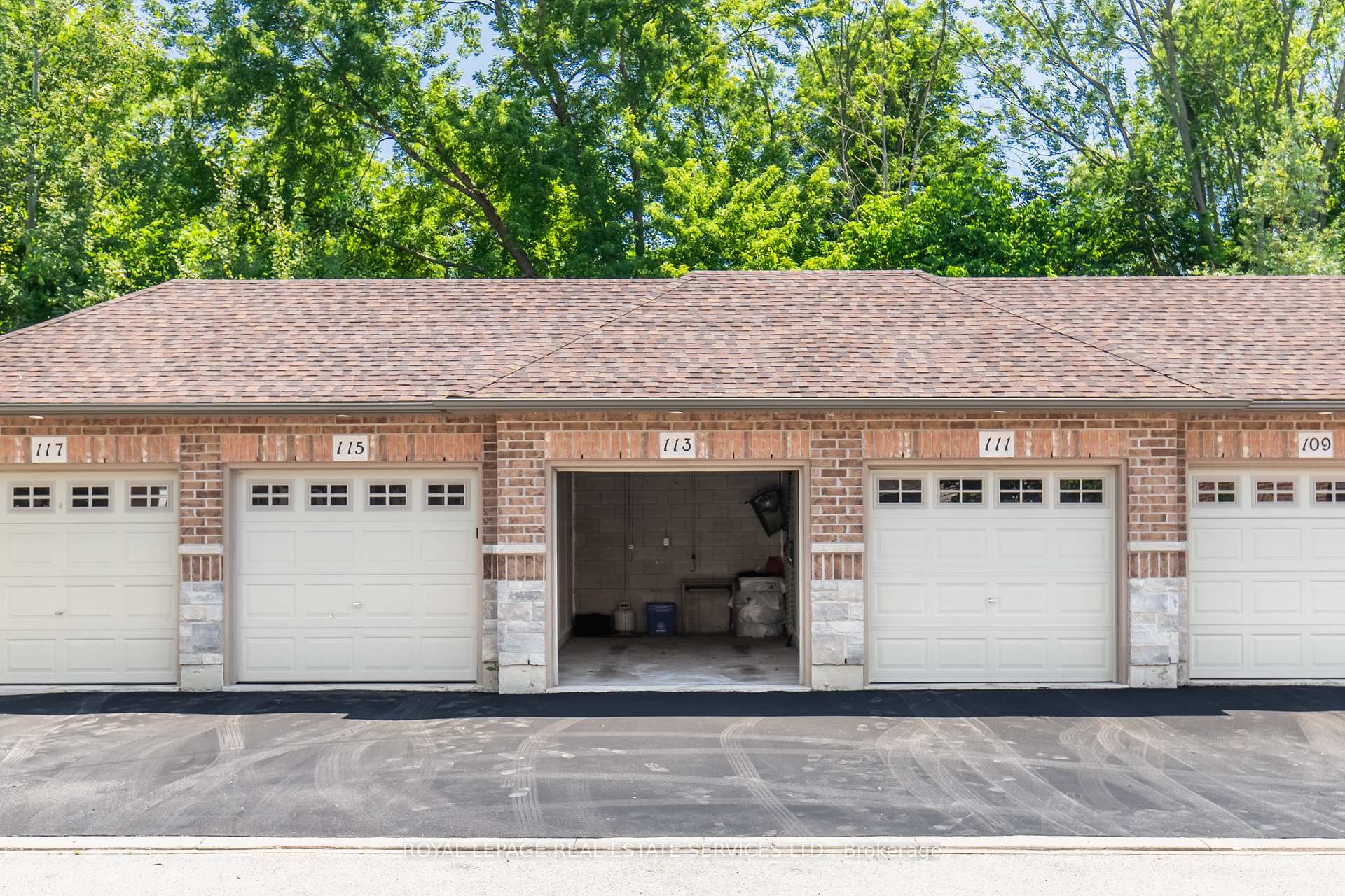 Photo 31 of 113 Liddycoat Lane, Hamilton, Ancaster — HOMEH