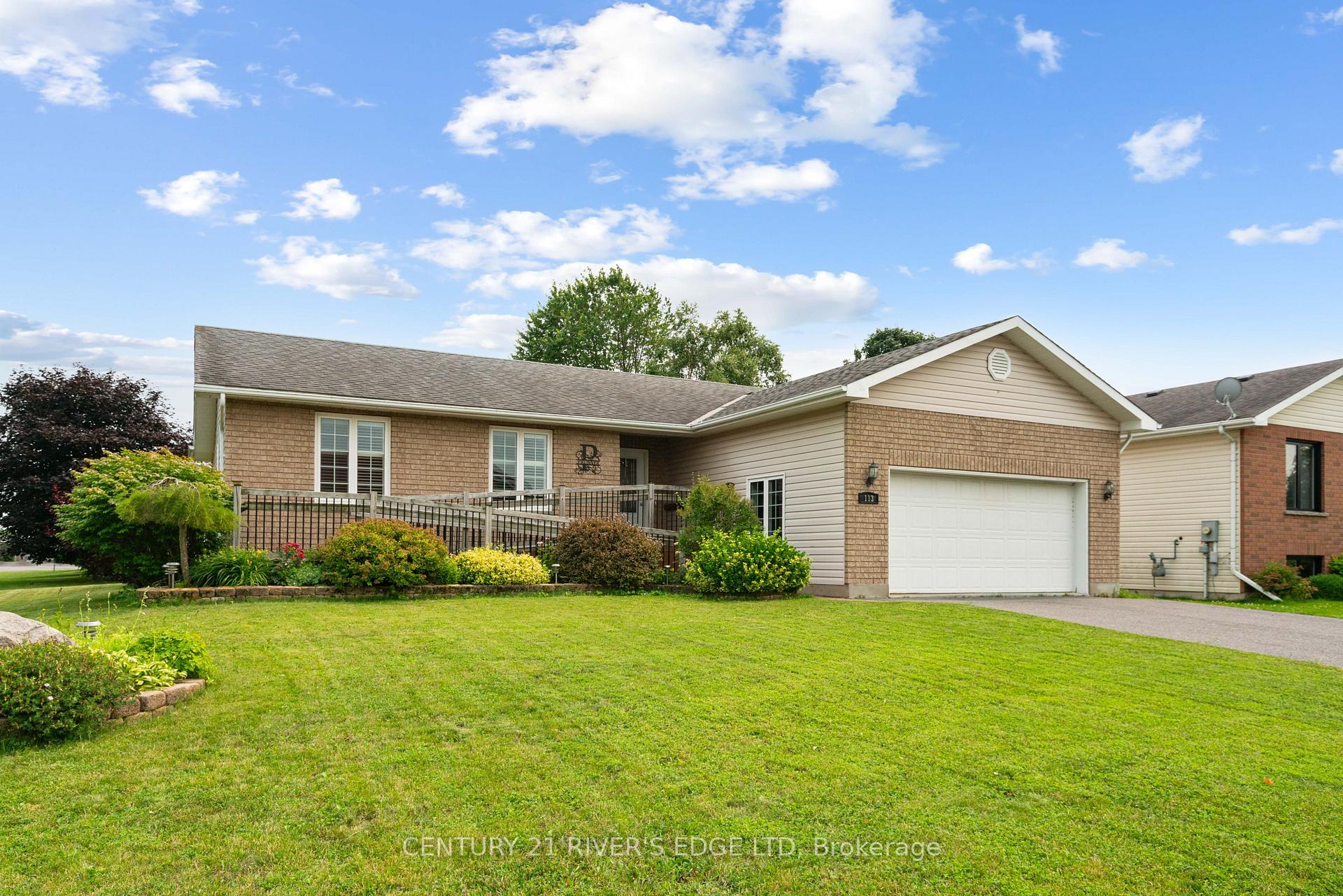 Photo 2 of 113 Blake's Crescent, South Dundas, Morrisburg — HOMEH