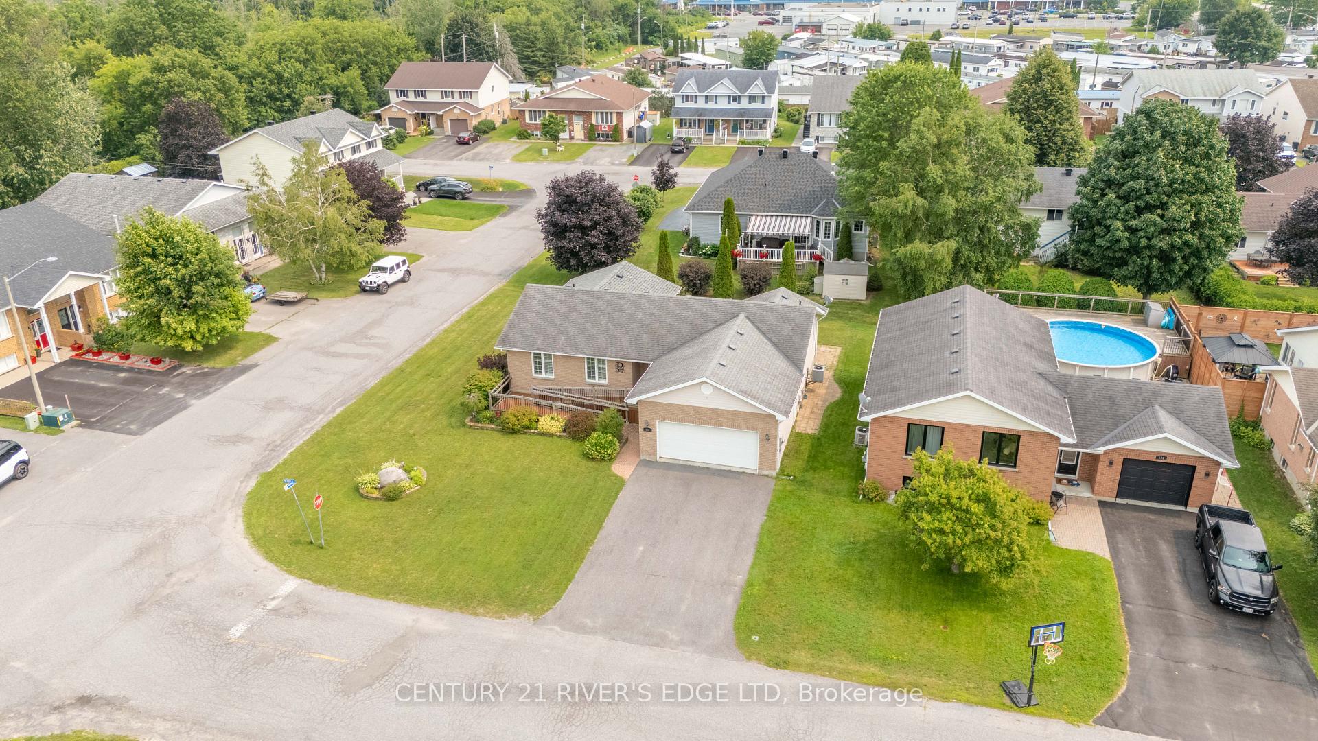 Photo 37 of 113 Blake's Crescent, South Dundas, Morrisburg — HOMEH